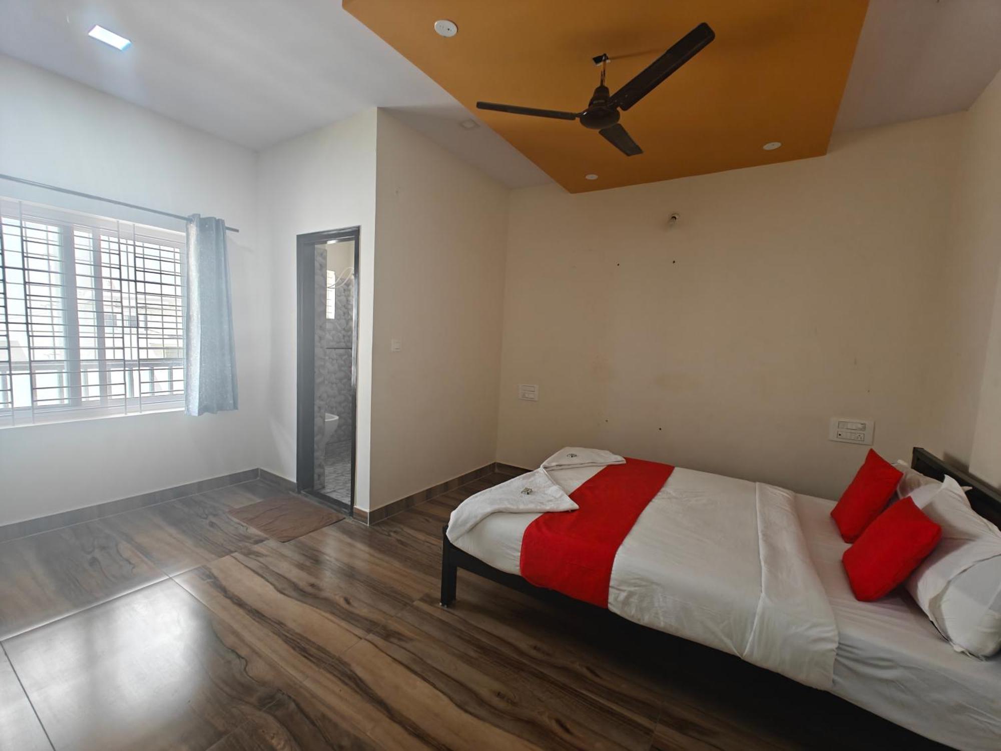 The Whispering Willows Apartment