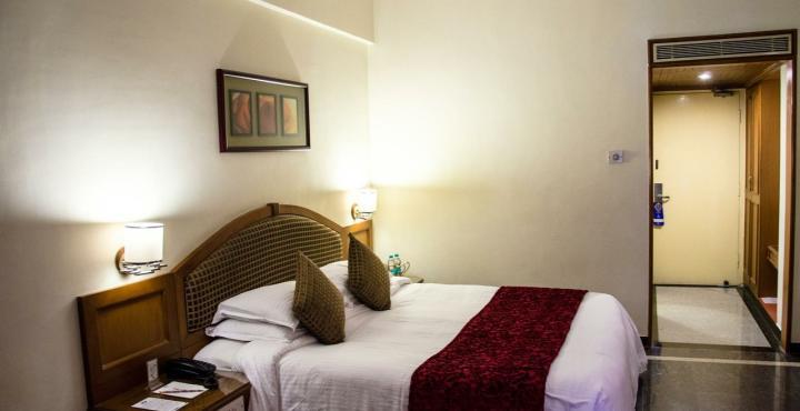 Sandesh The 4*