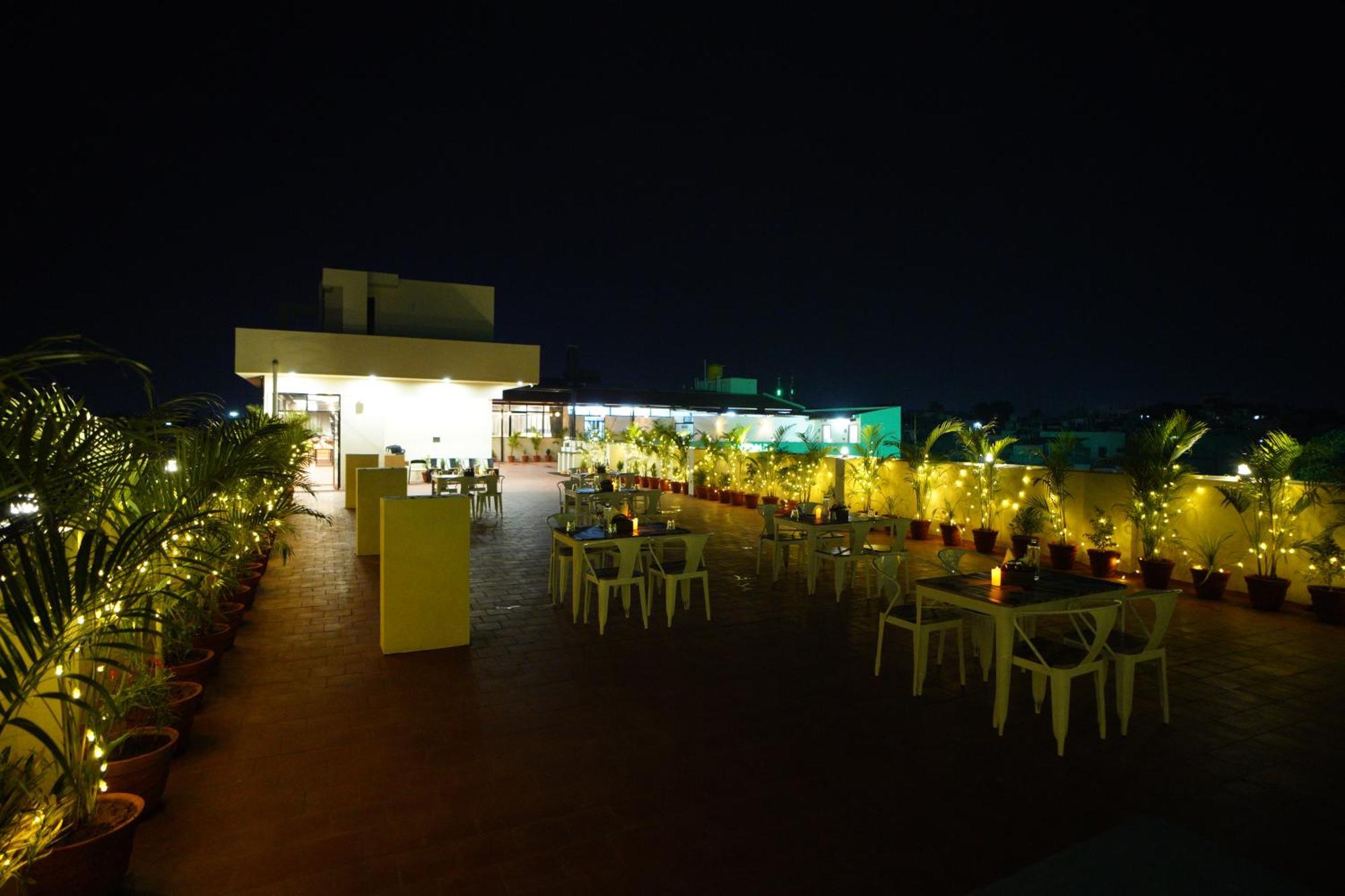 Emerald Urban Comforts Hotel