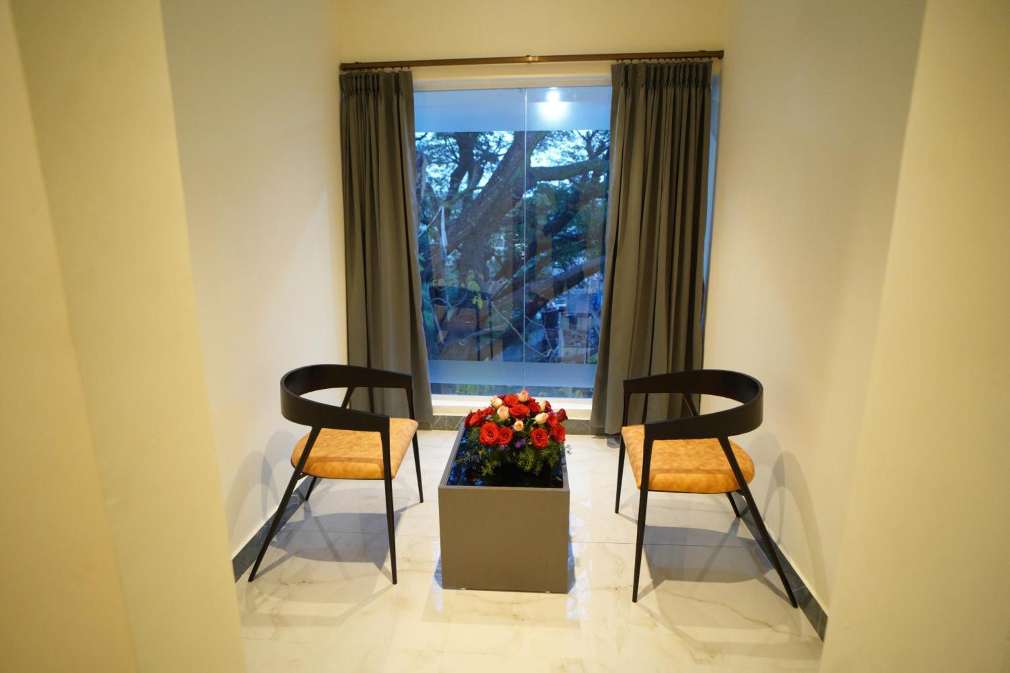 Emerald Urban Comforts Hotel Mysore