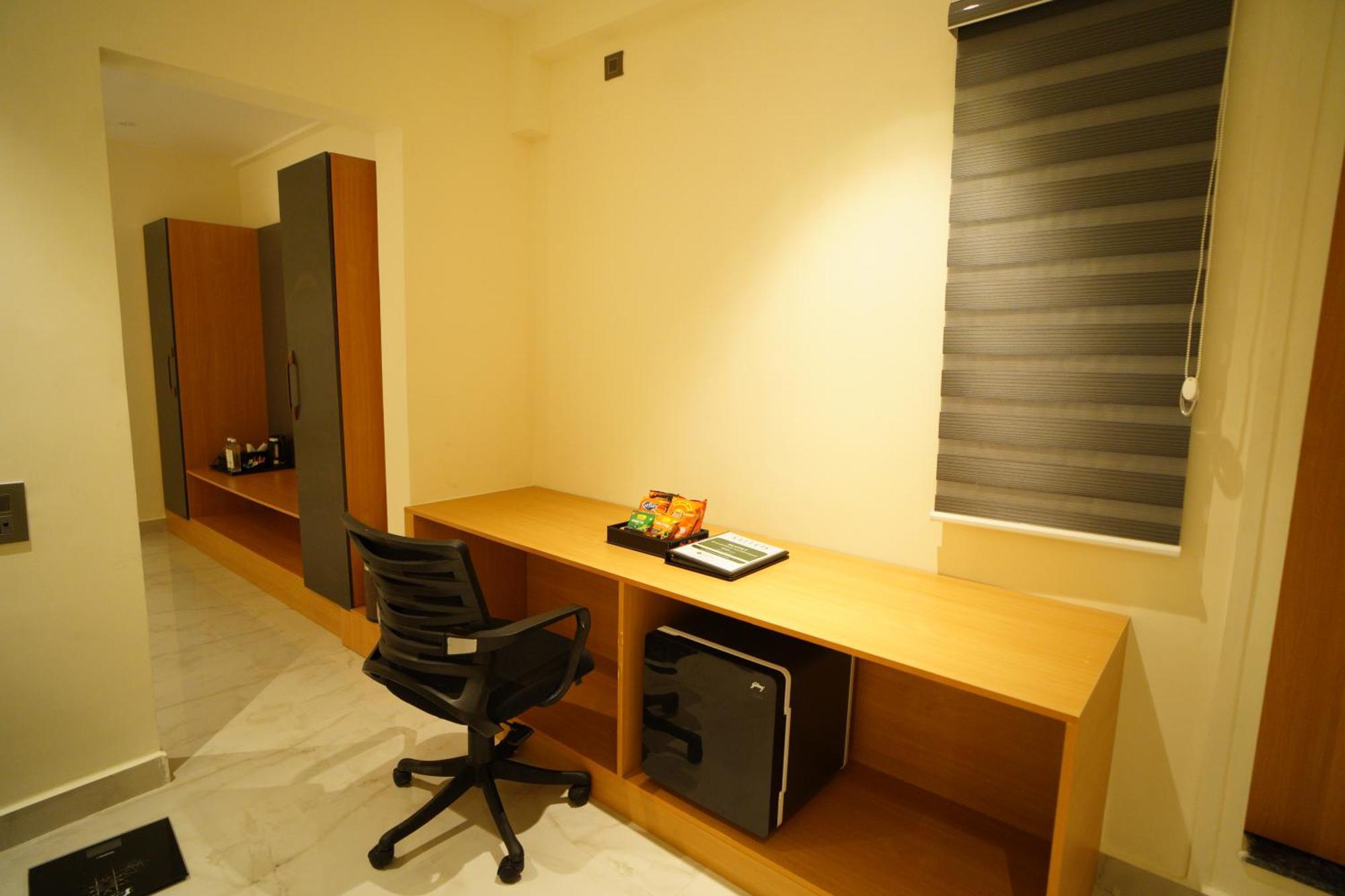 Emerald Urban Comforts Hotel Mysore