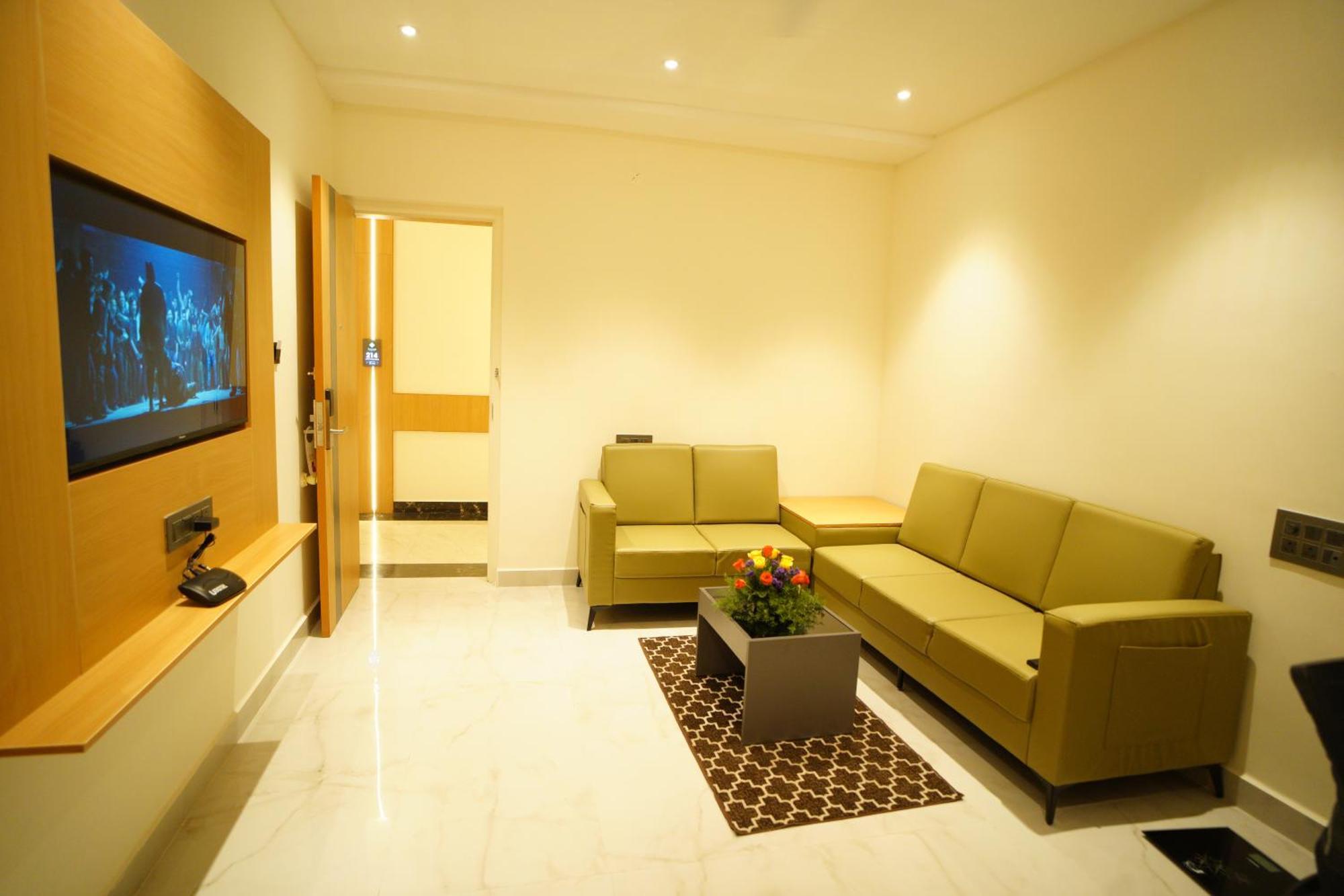 Hotel Emerald Urban Comforts Mysore