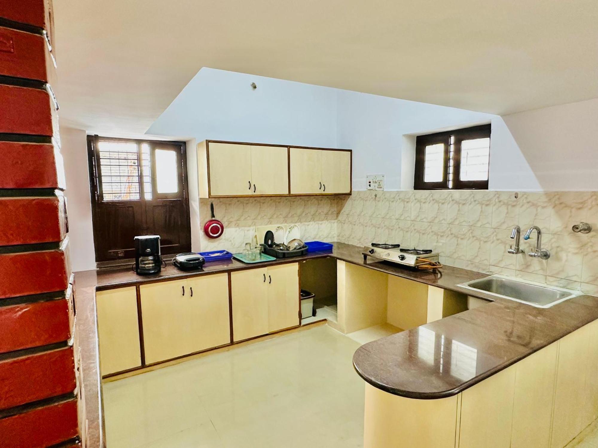 Malgudi House - Commandant Guest house