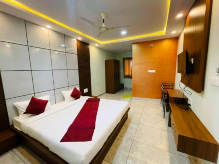 Hotel Yashaswiny Recidency 3*