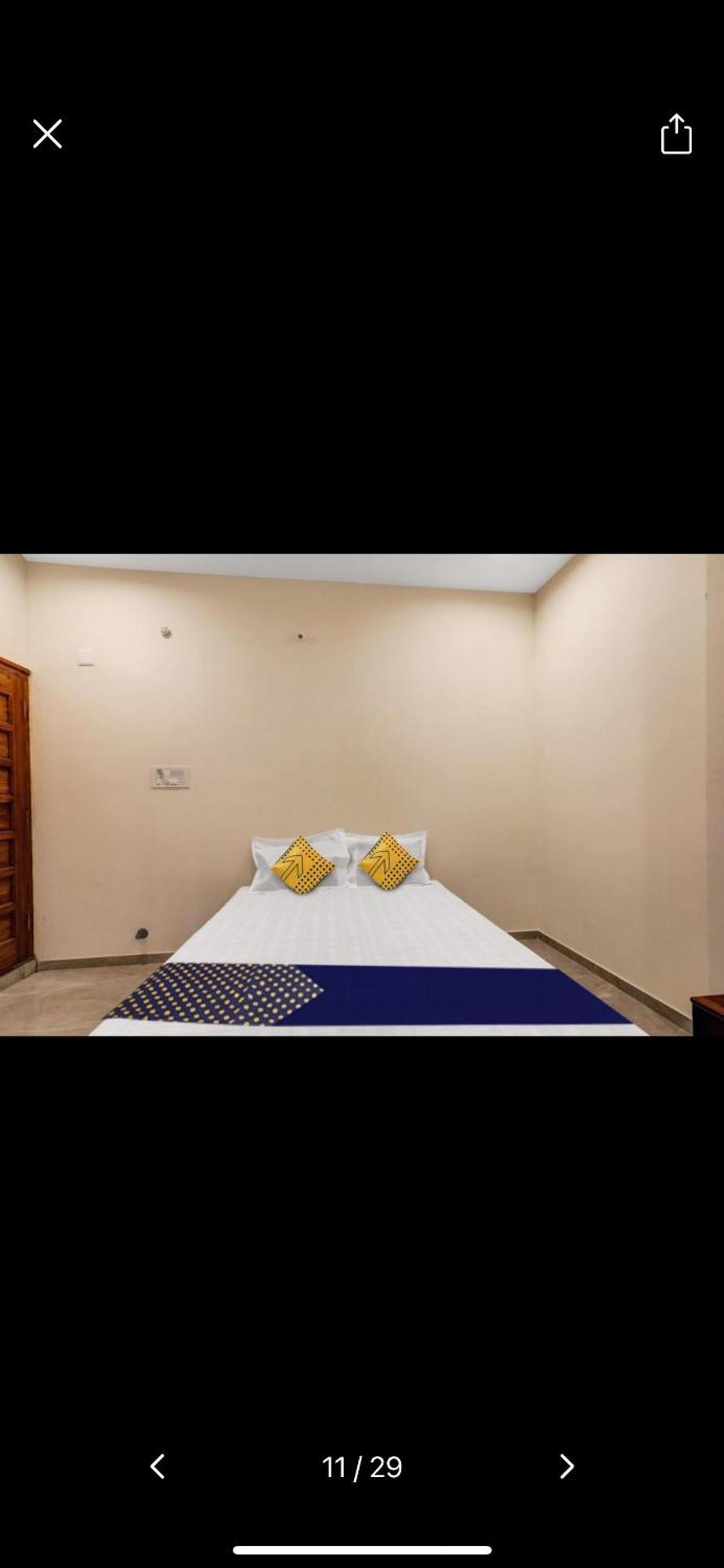 Wood Side Recidencyy Hotel