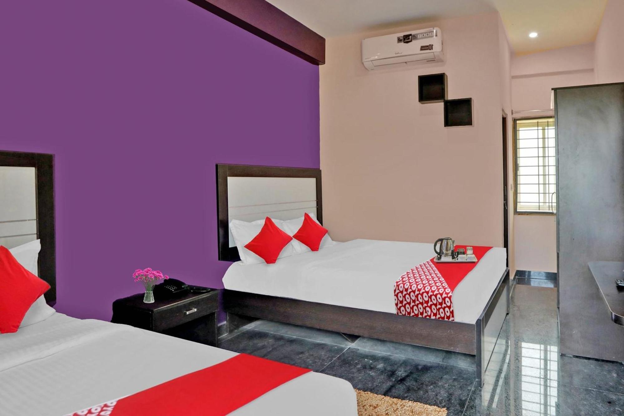 Flagship 93452 The Runway Hotel 3*