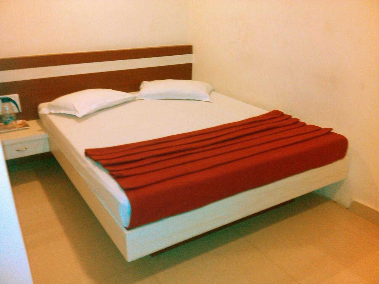 Royal Garden Hotel *
