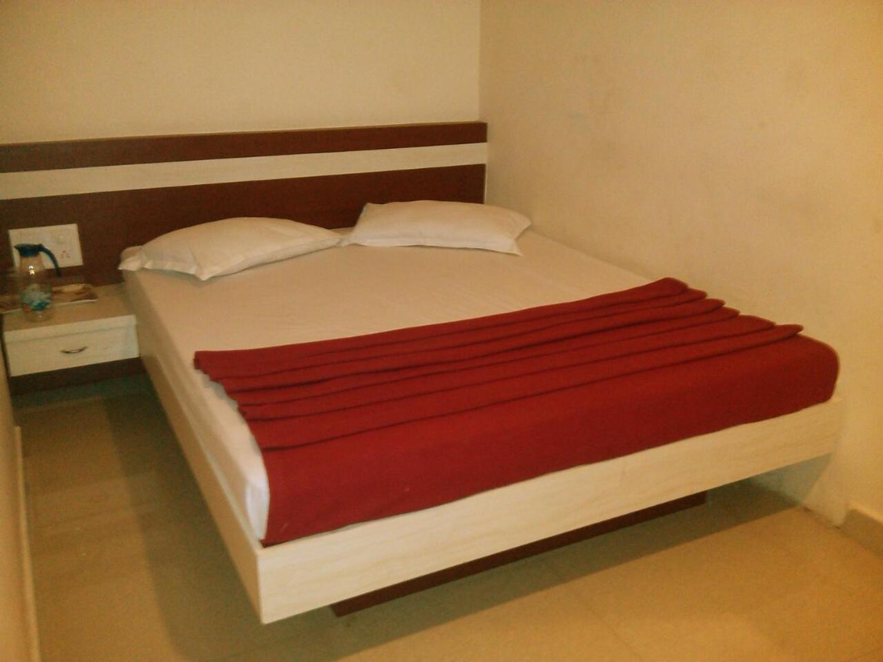 Royal Garden Hotel *