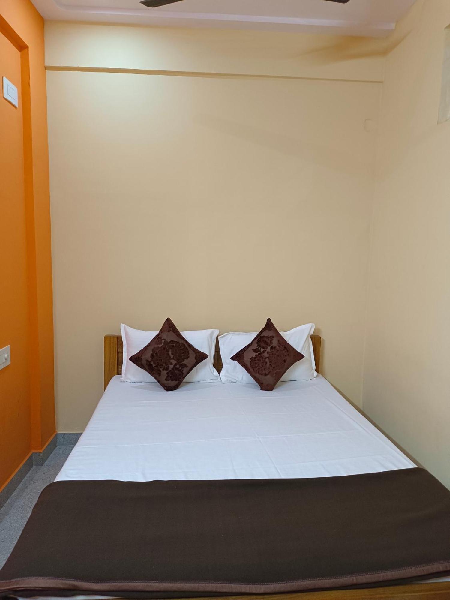 Lodge Royal Comforts Mysore