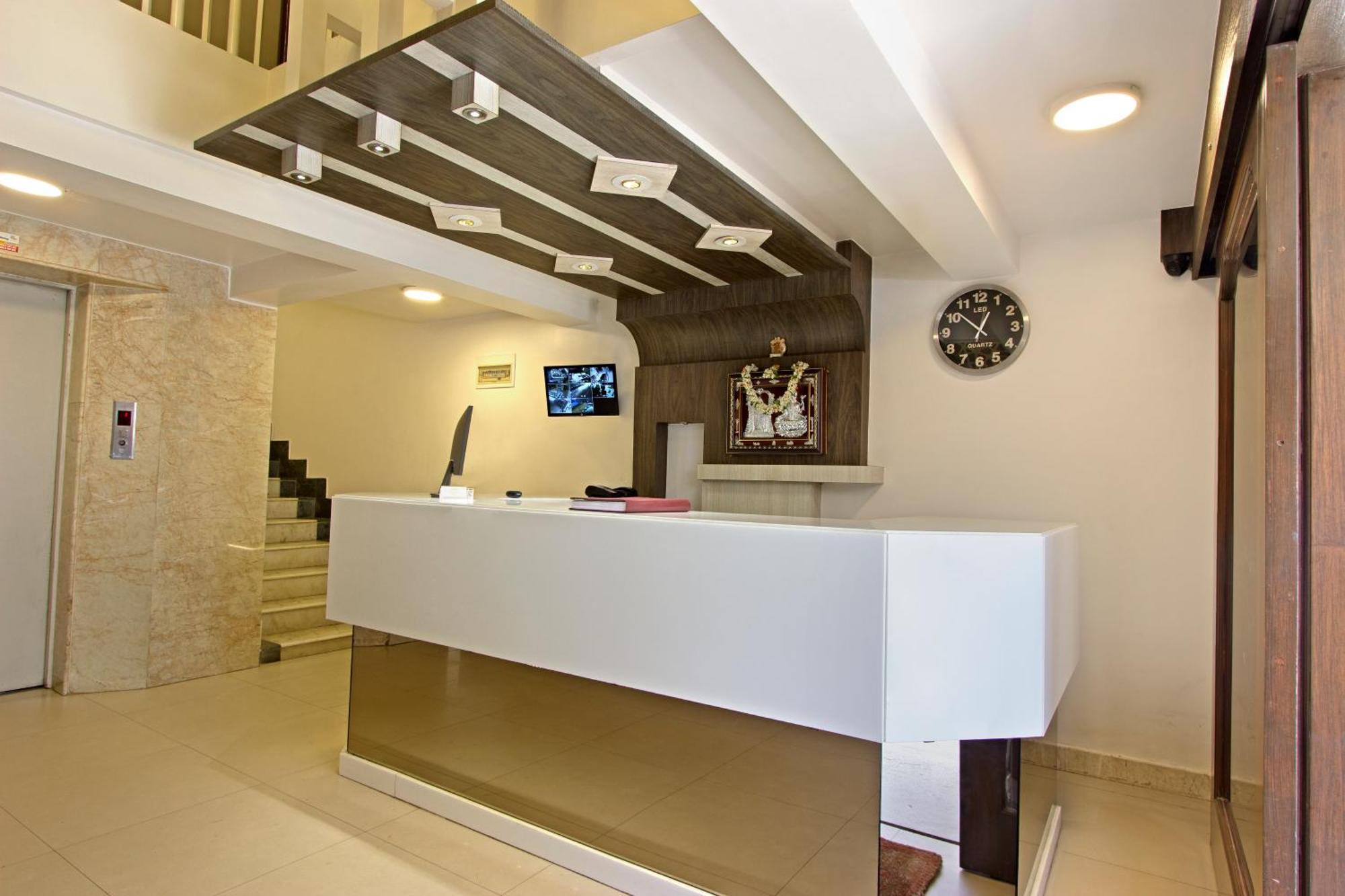 Lodge Mannars Residency Mysore