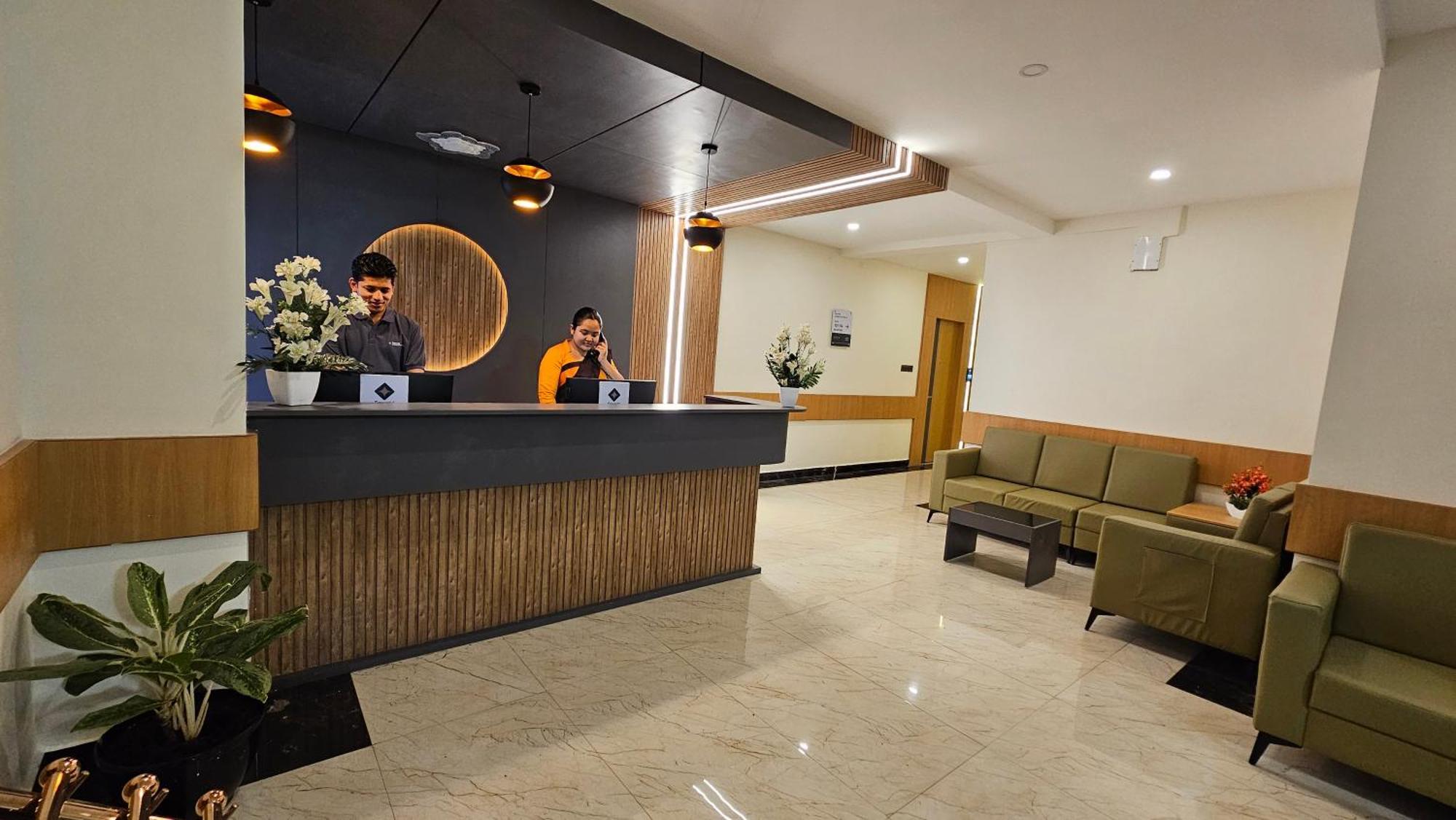 Hotel Emerald Urban Comforts Mysore