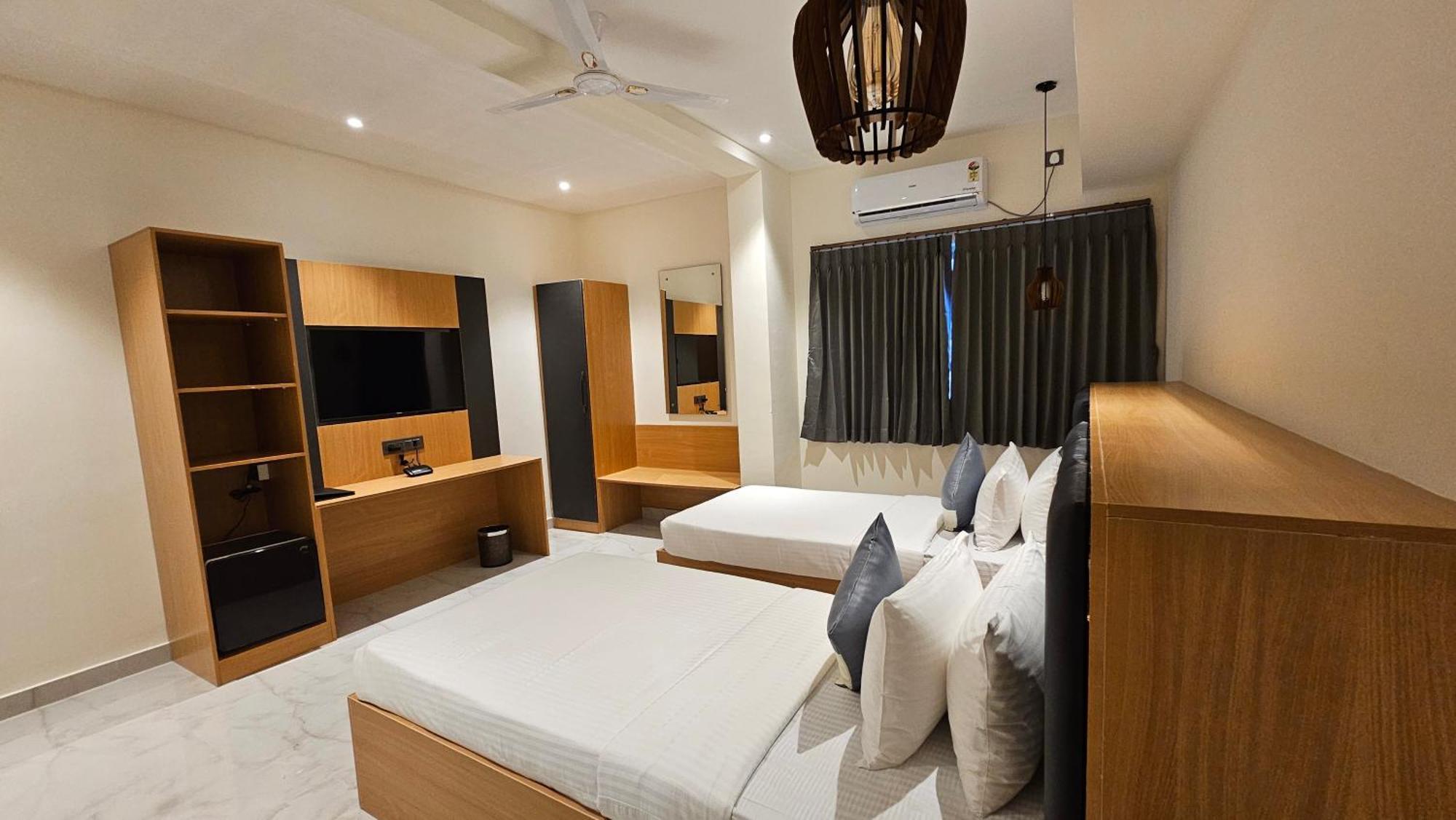 Emerald Urban Comforts Mysore
