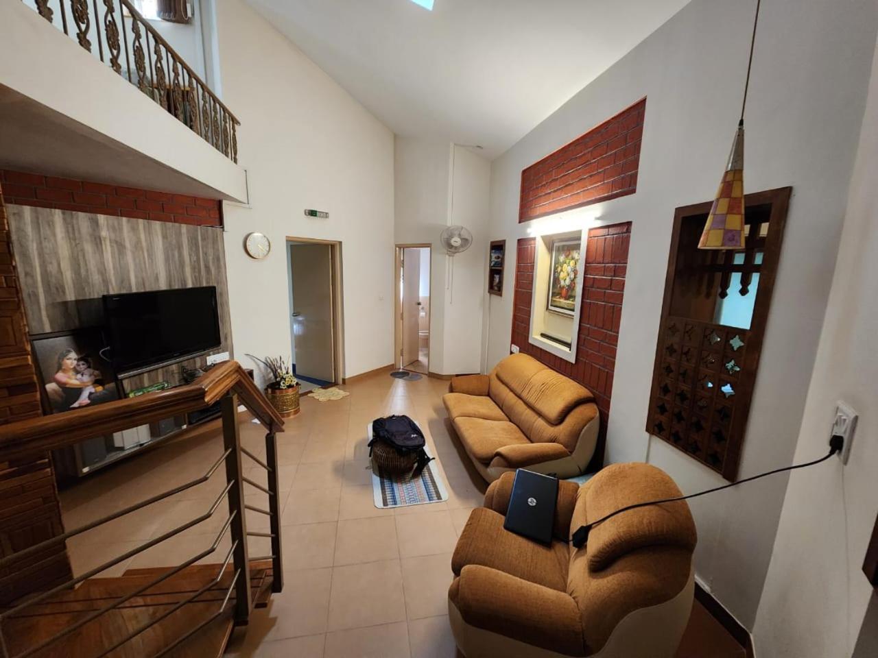 Villa Golden Castle