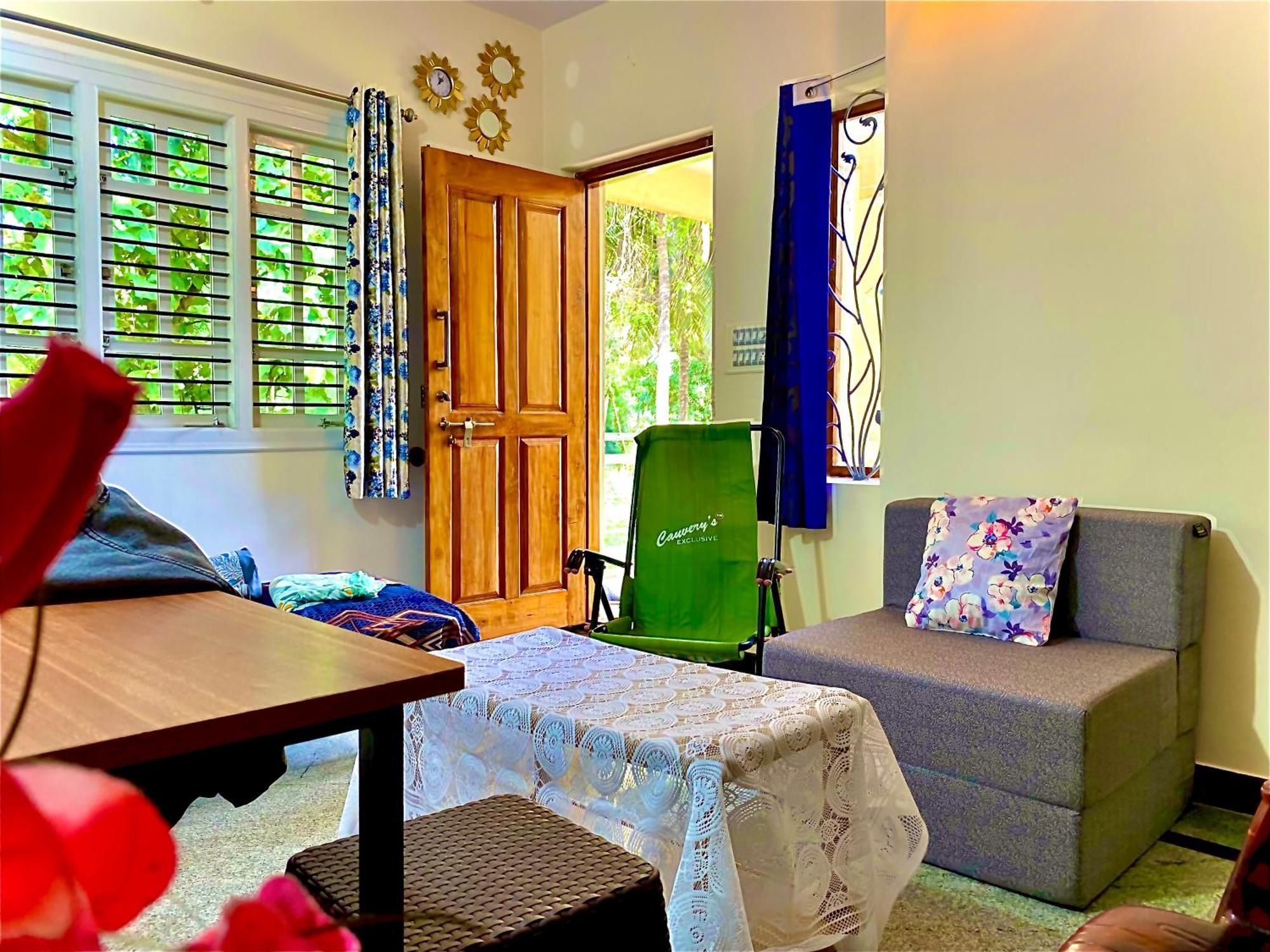 Apartment Spacious 2bhk For Upto 12 Guests , For Families & Groups Mysore