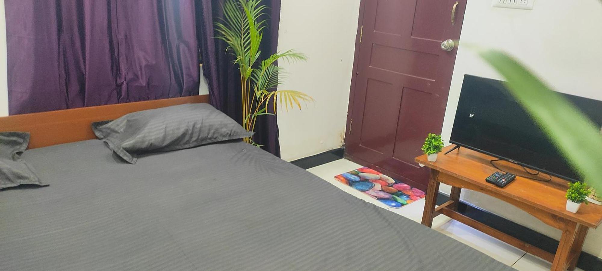 Adh Amilia Residency Hotel 2*