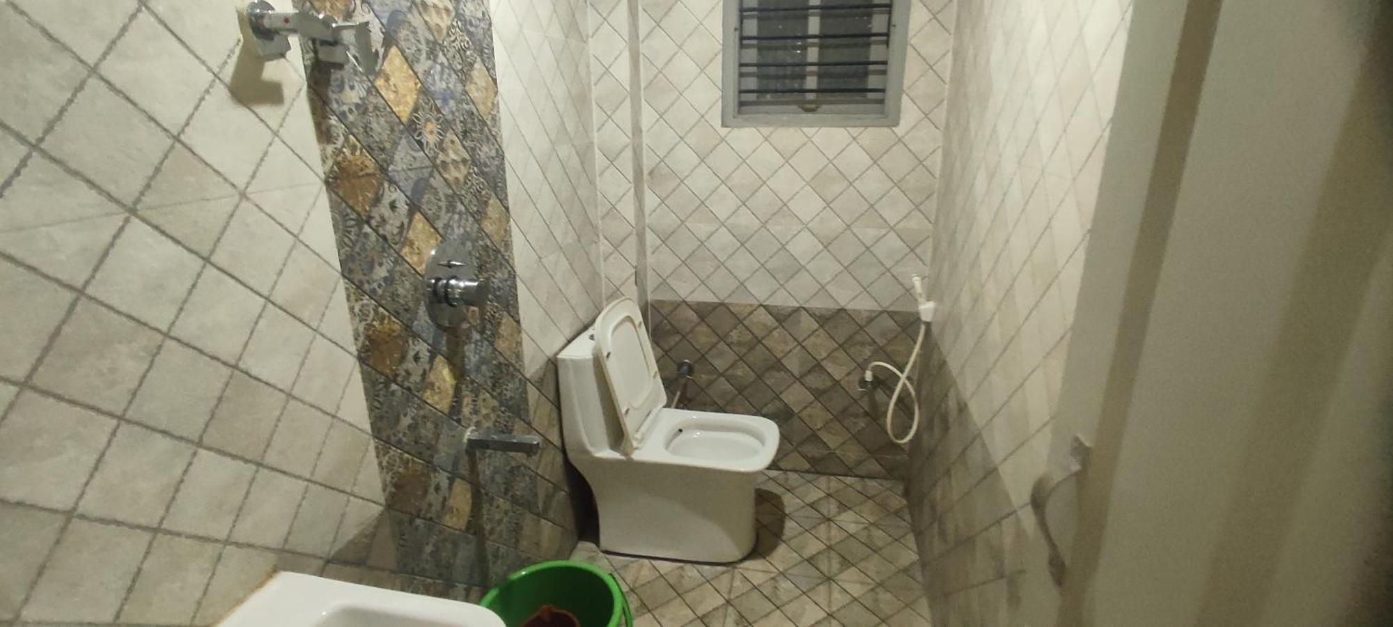 Hotel Adh Amilia Residency