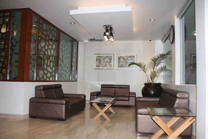 Hotel White Parrot