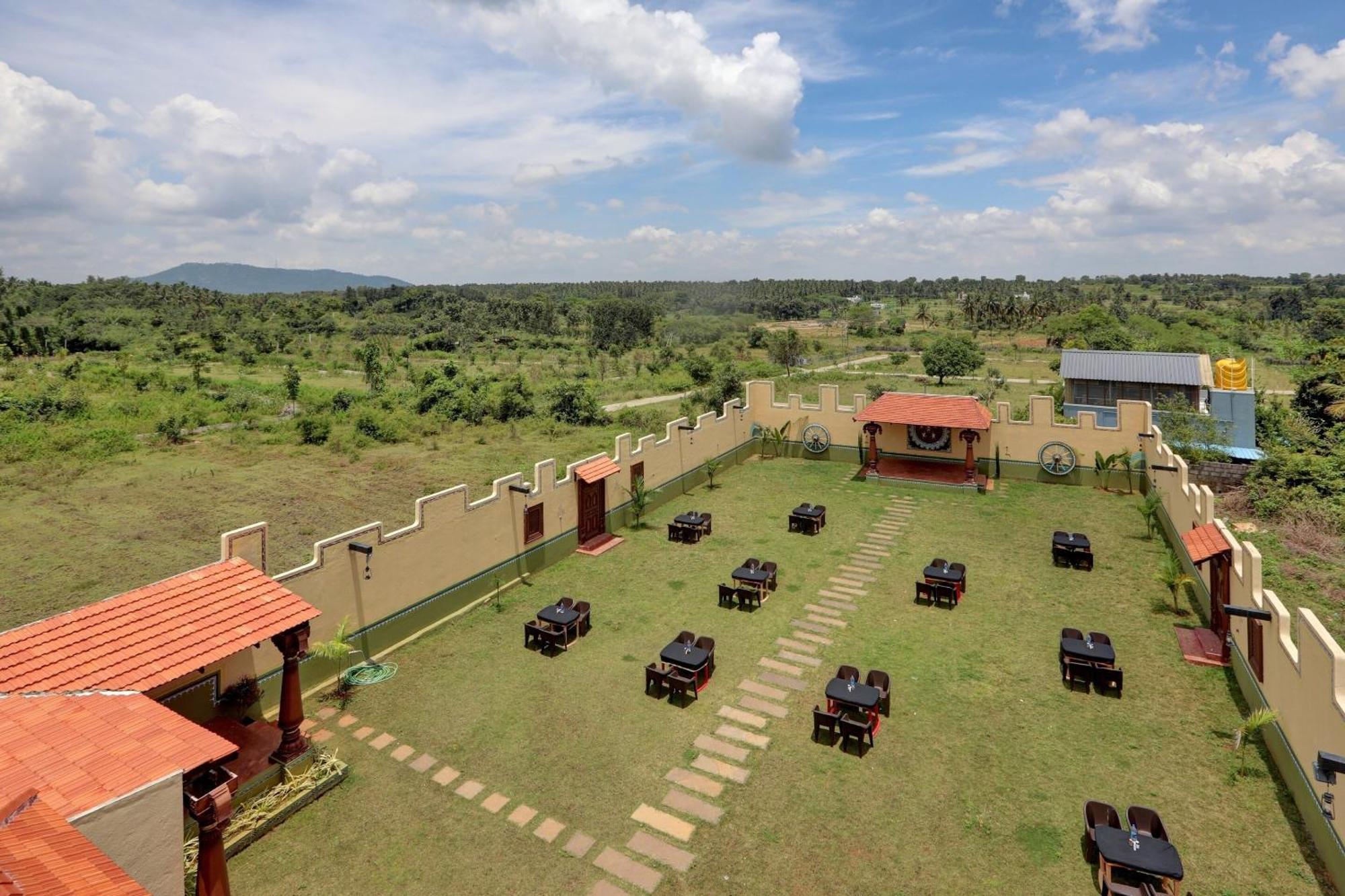 Flagship 93452 The Runway Hotel Mysore
