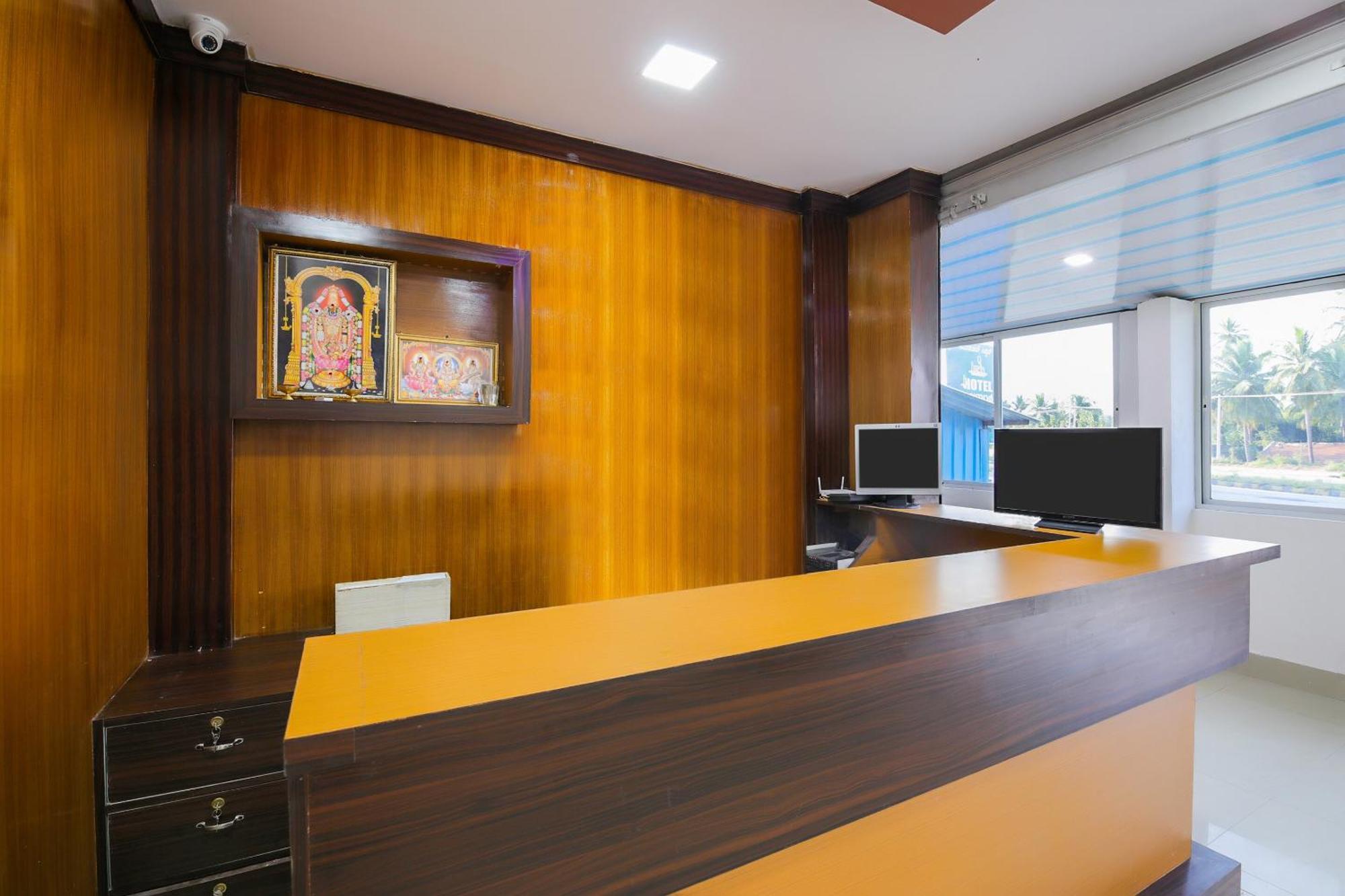 Oyo Narayani Residency