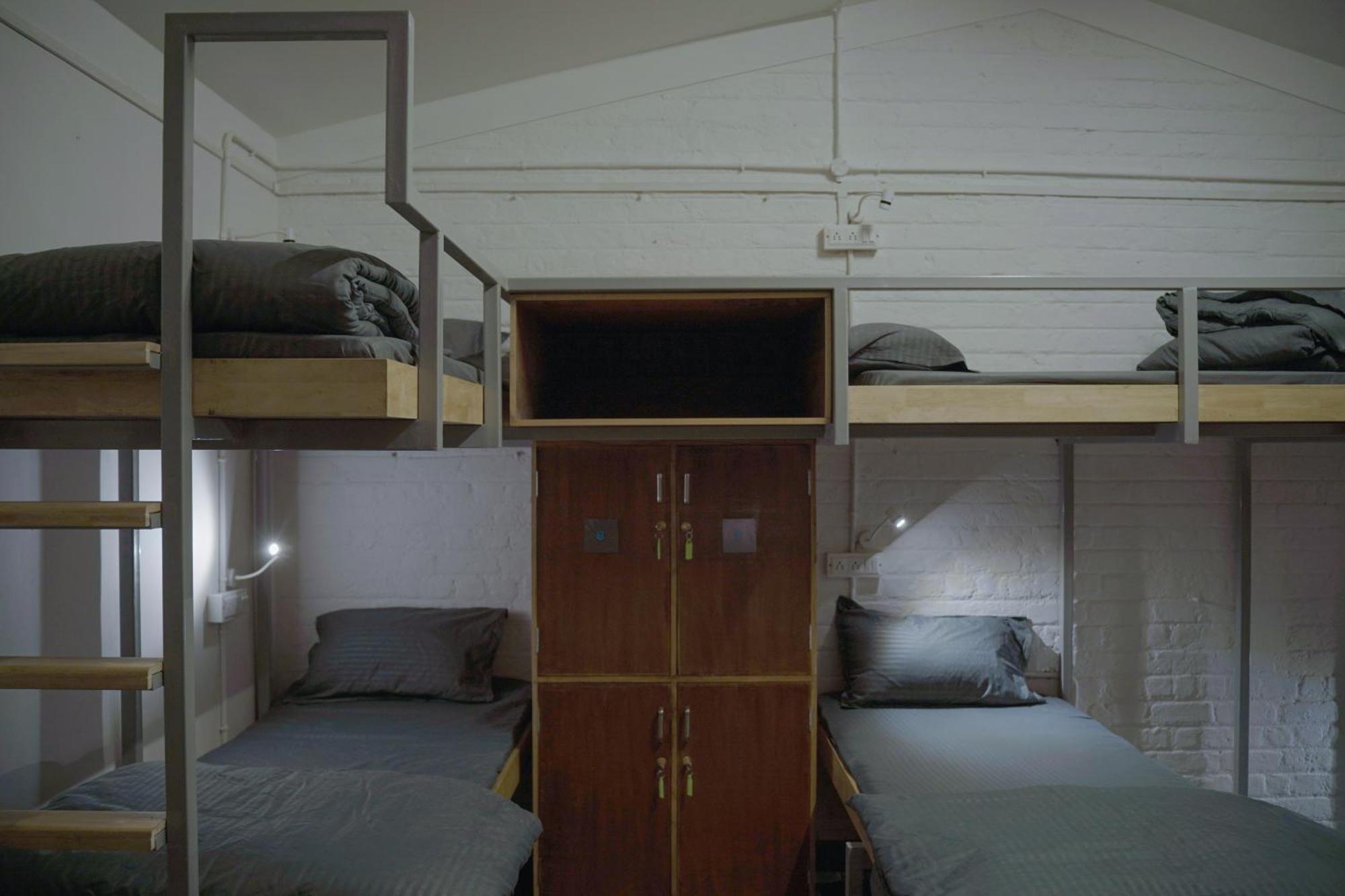 Hostel Rahees Bi Roambay - Backpacker