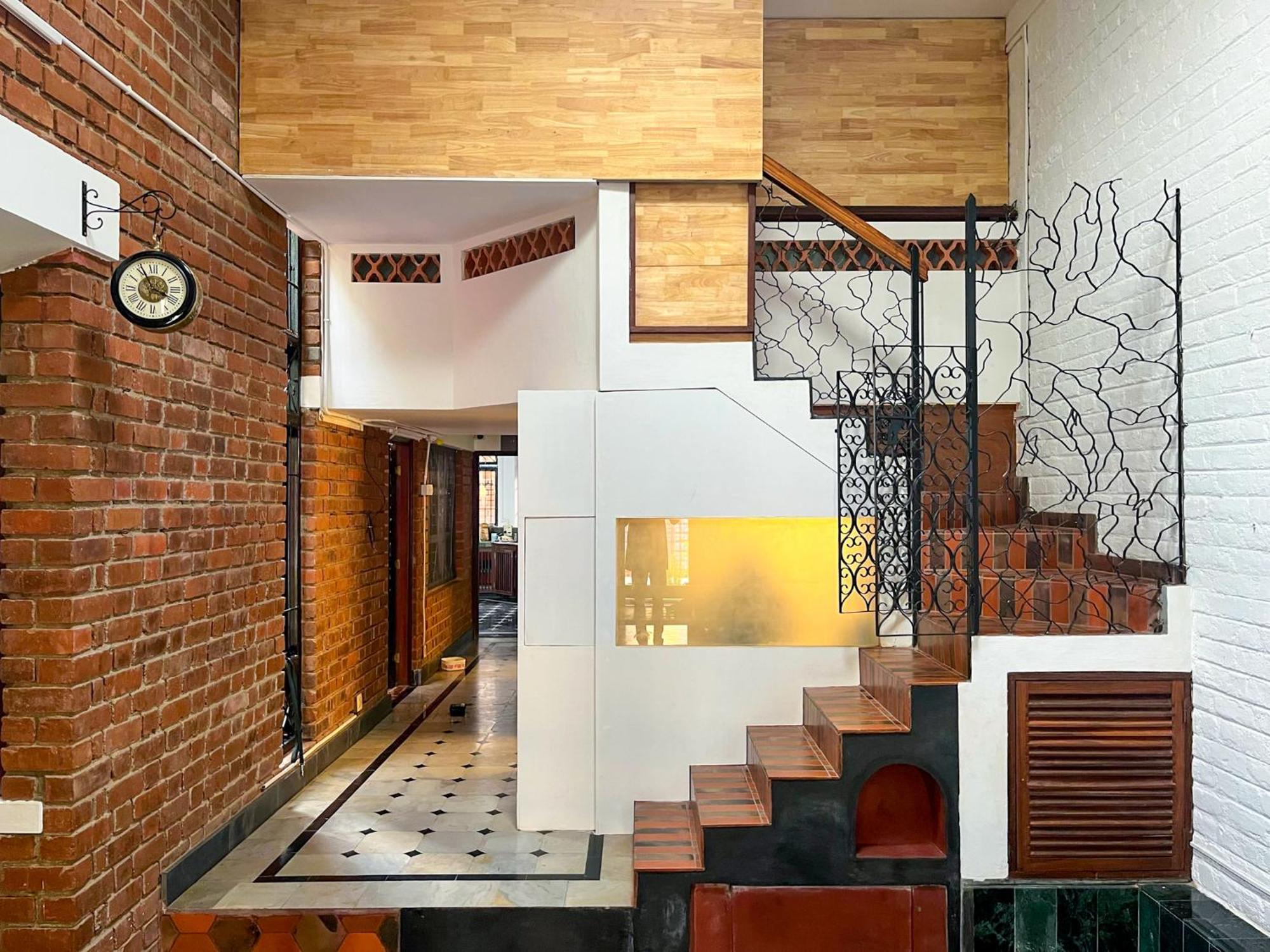 Hostel Rahees Bi Roambay - Backpacker *