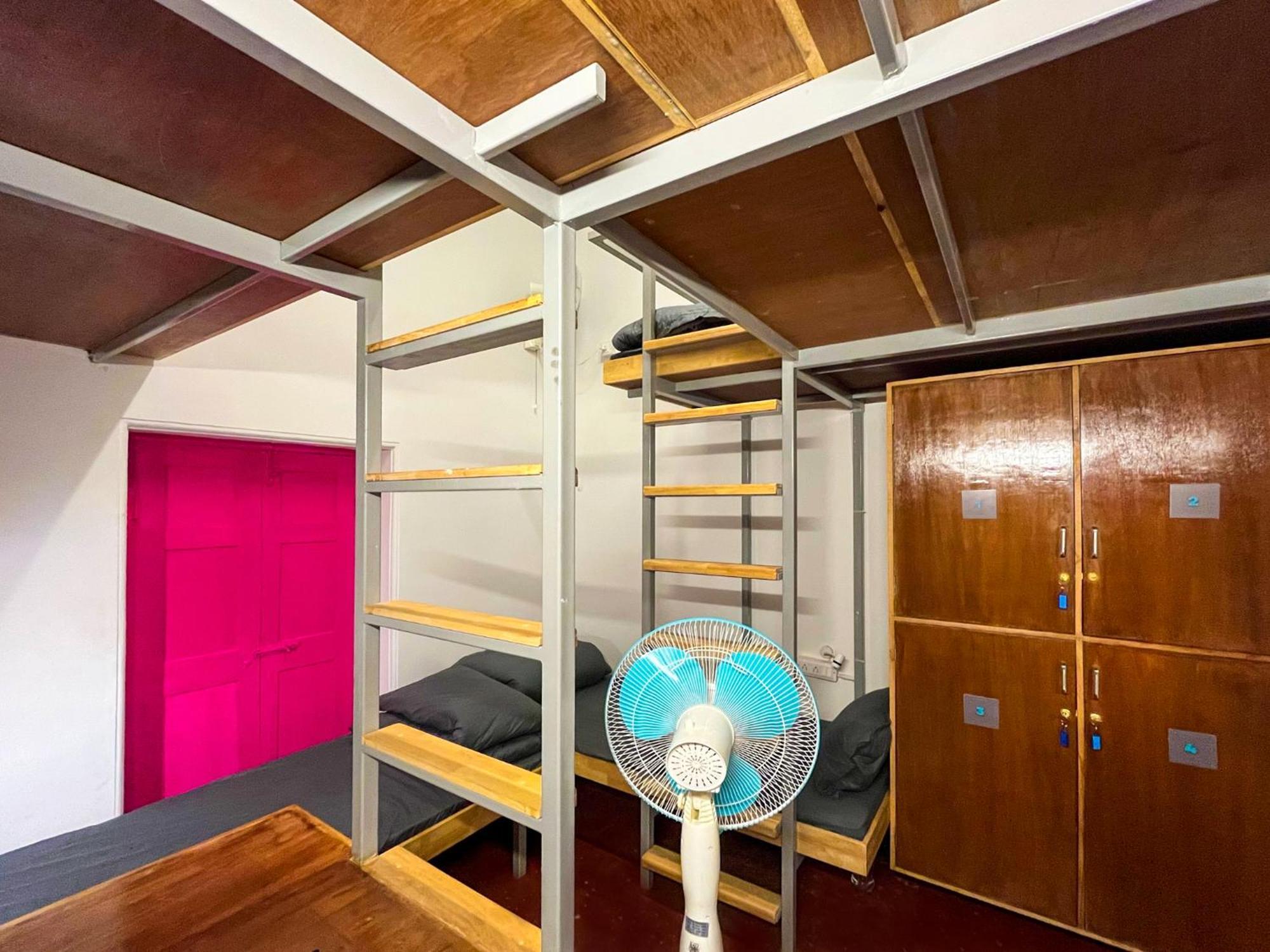 Hostel Rahees Bi Roambay - Backpacker Mysore