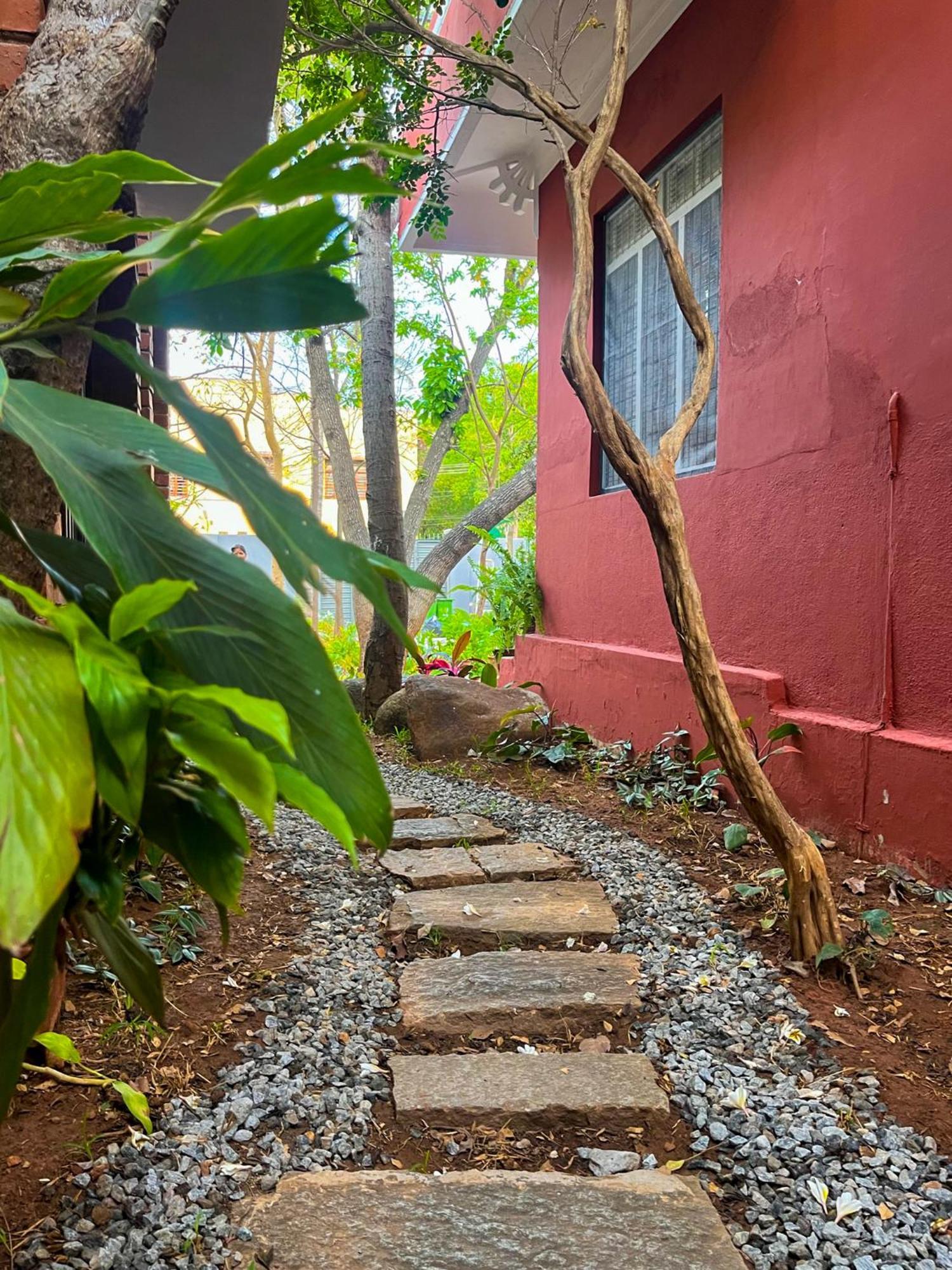 Hostel Rahees Bi Roambay - Backpacker