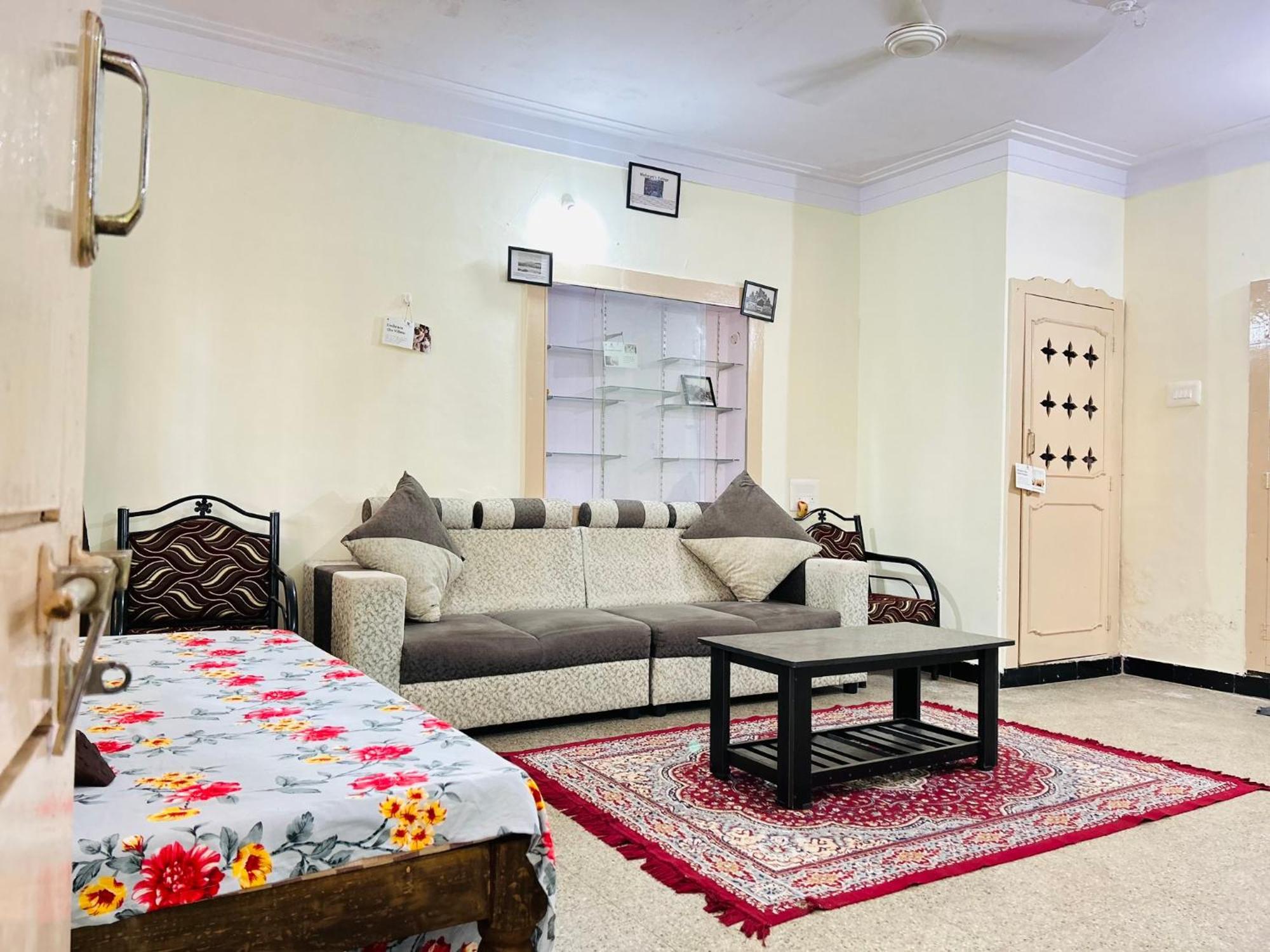 Green Love Mysuru Holiday home *