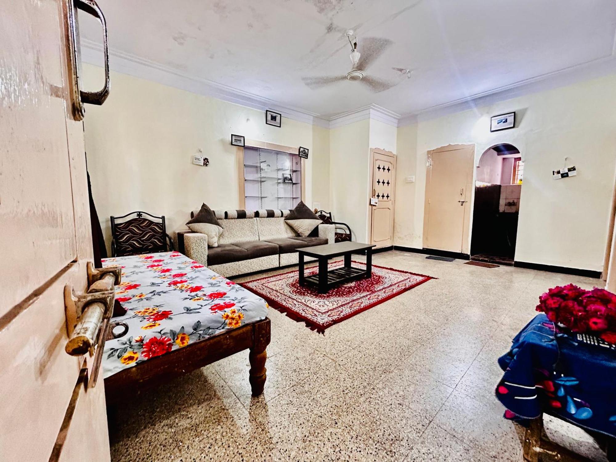 Green Love Mysuru Holiday home *