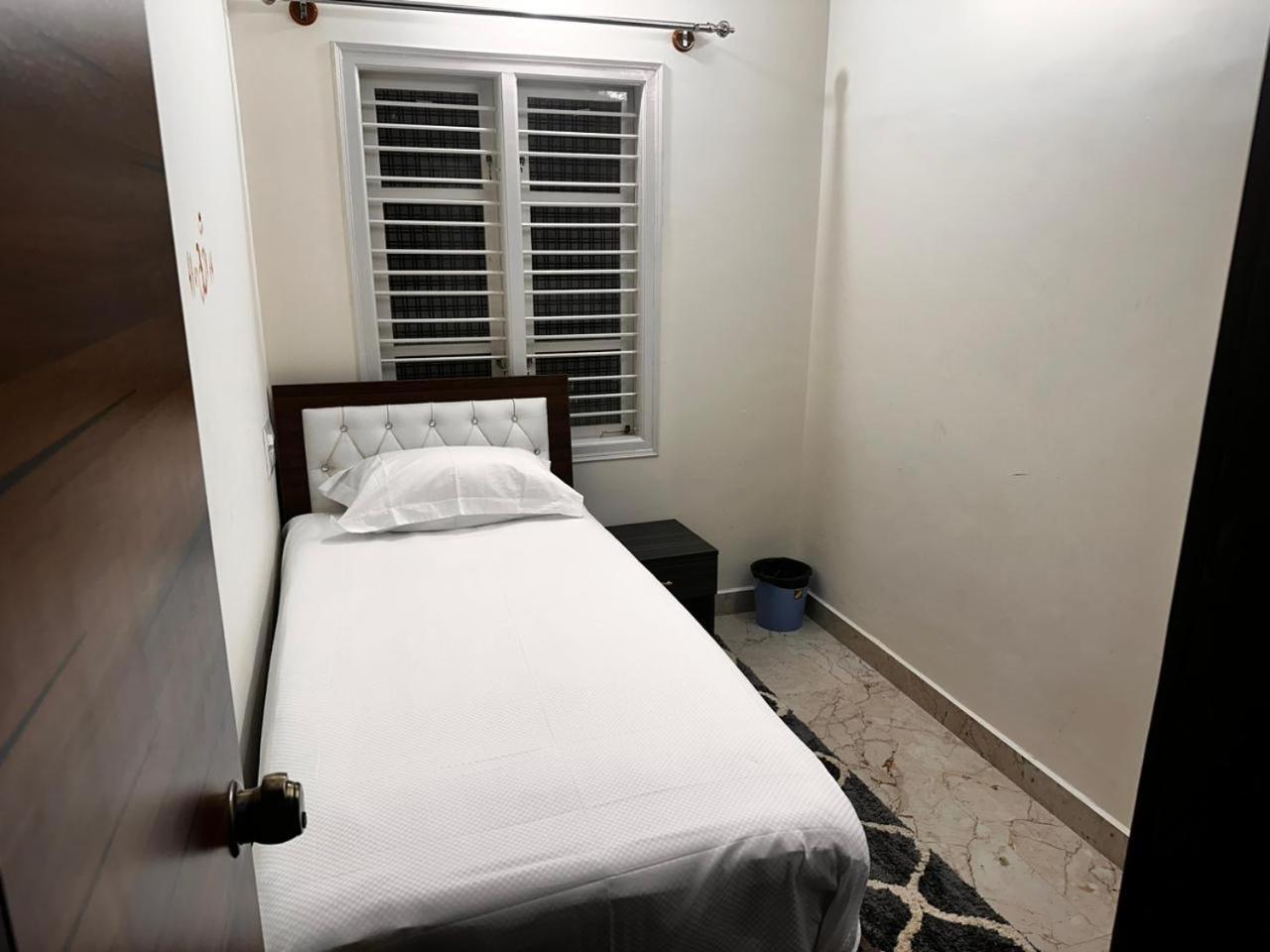 Deeya Guest house Mysore