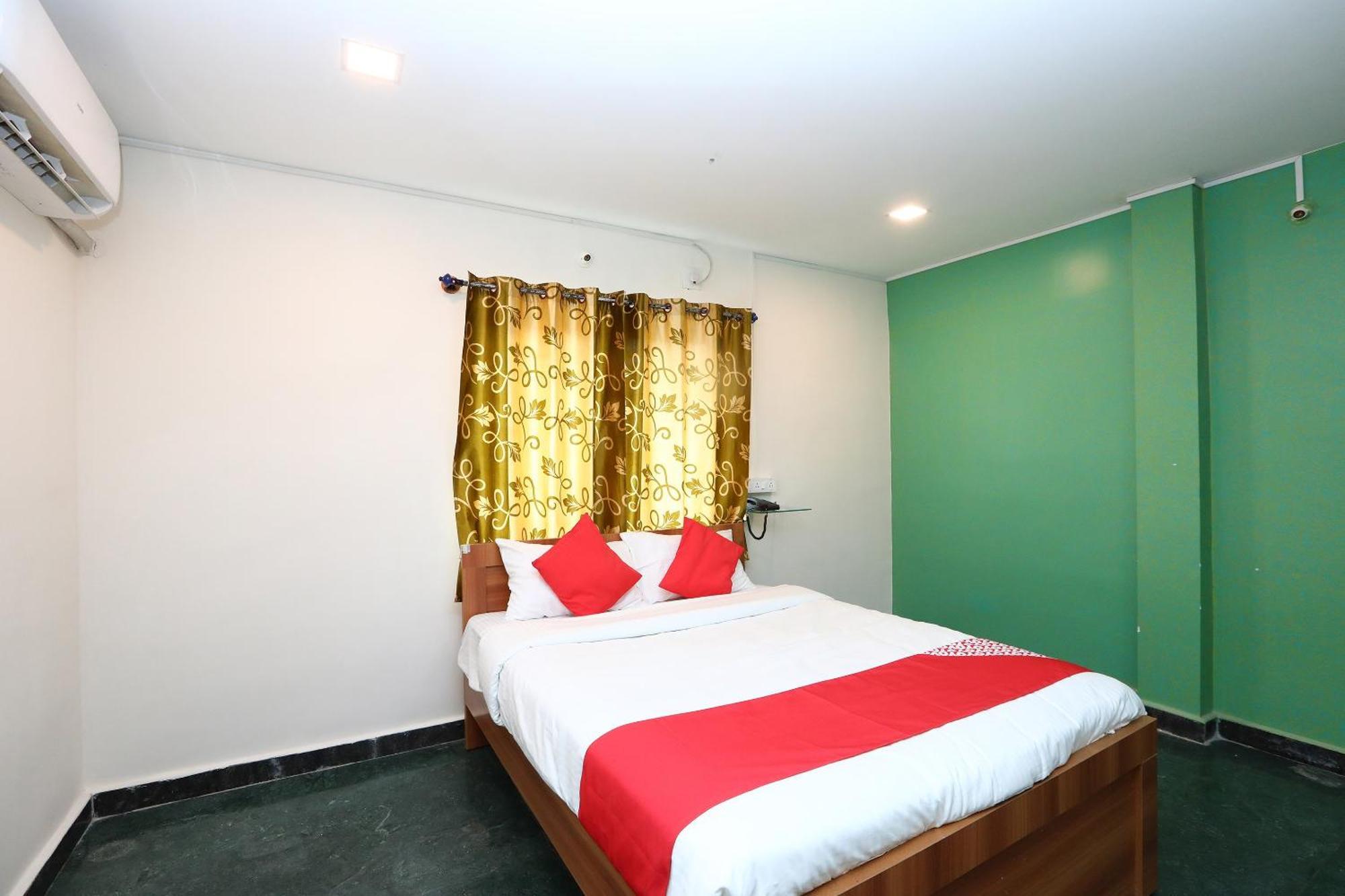 Oyo V Wella Comforts Hotel