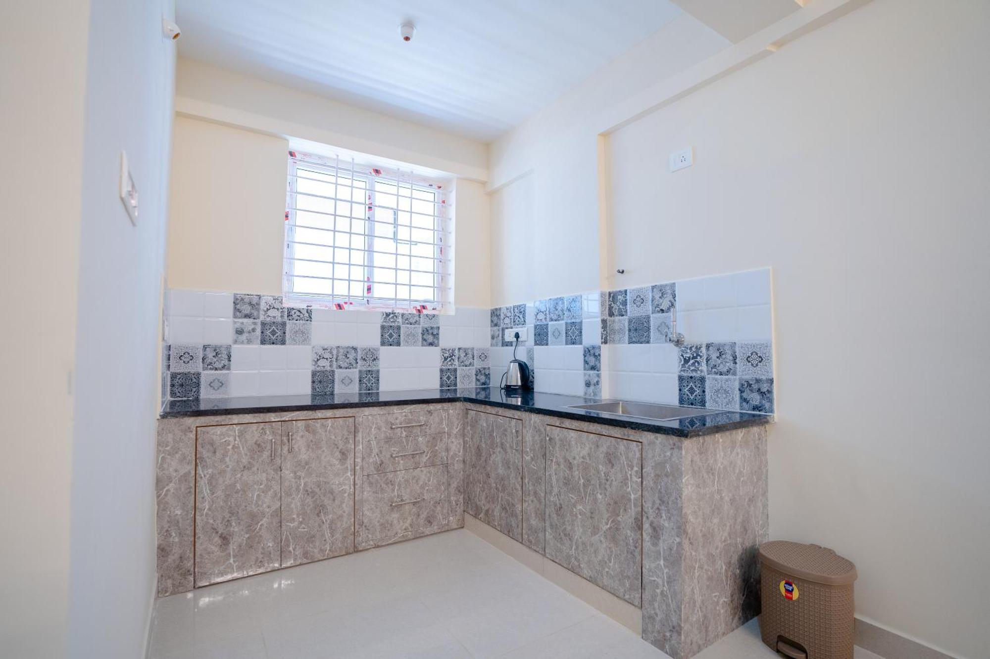 Elegance Serviced Apartment *