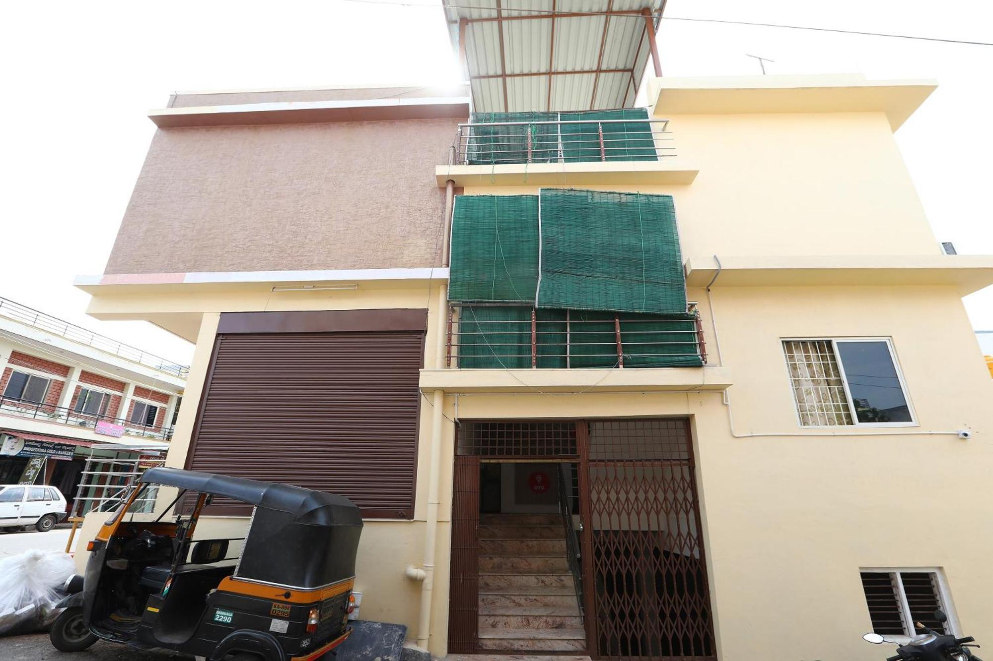 Oyo V Wella Comforts 3* Mysore