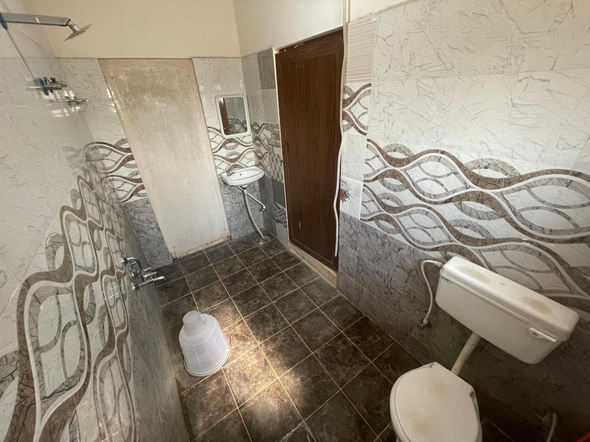Eagle Heights Hotel 3*
