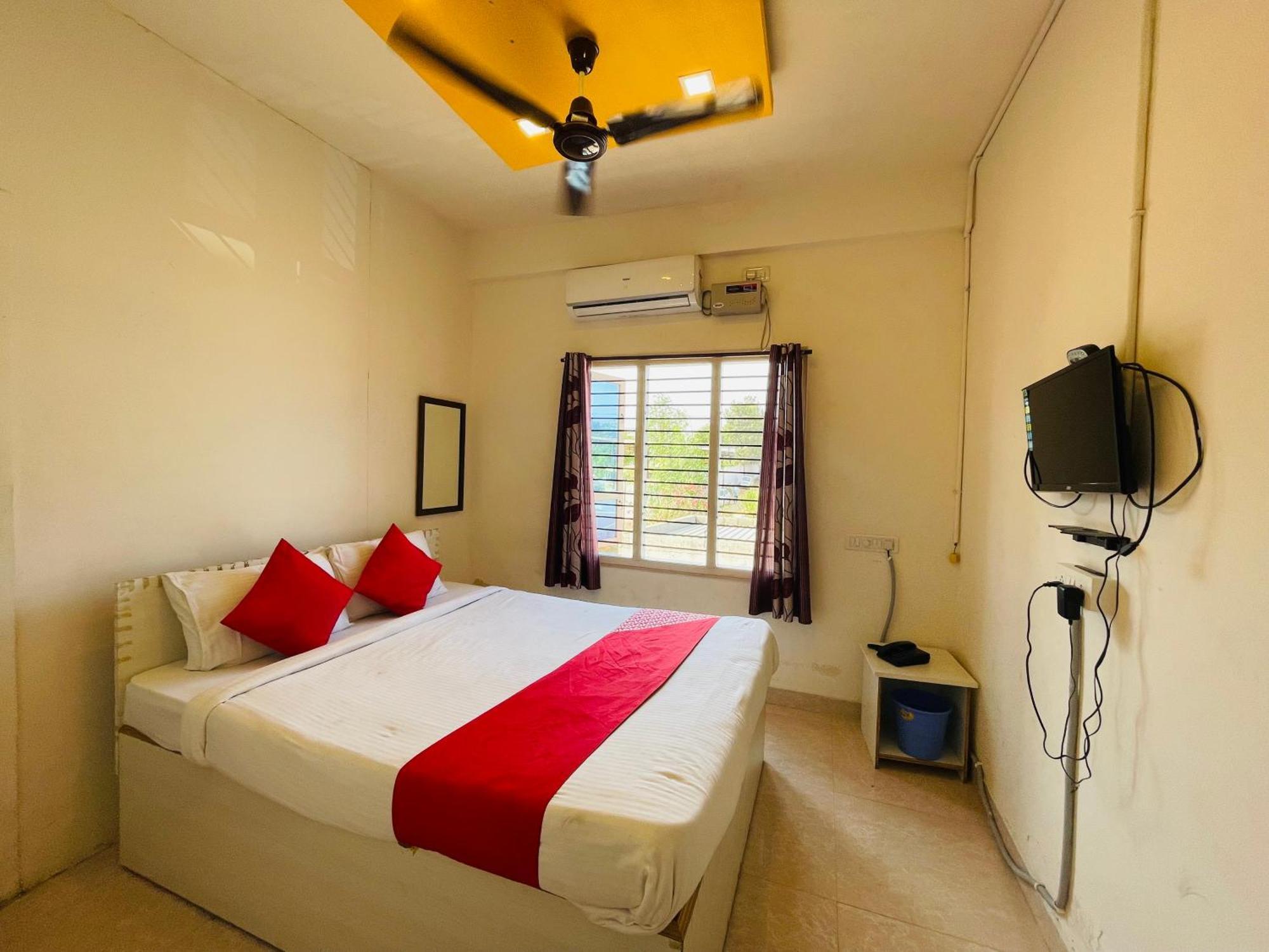 Eagle Heights Hotel Mysore