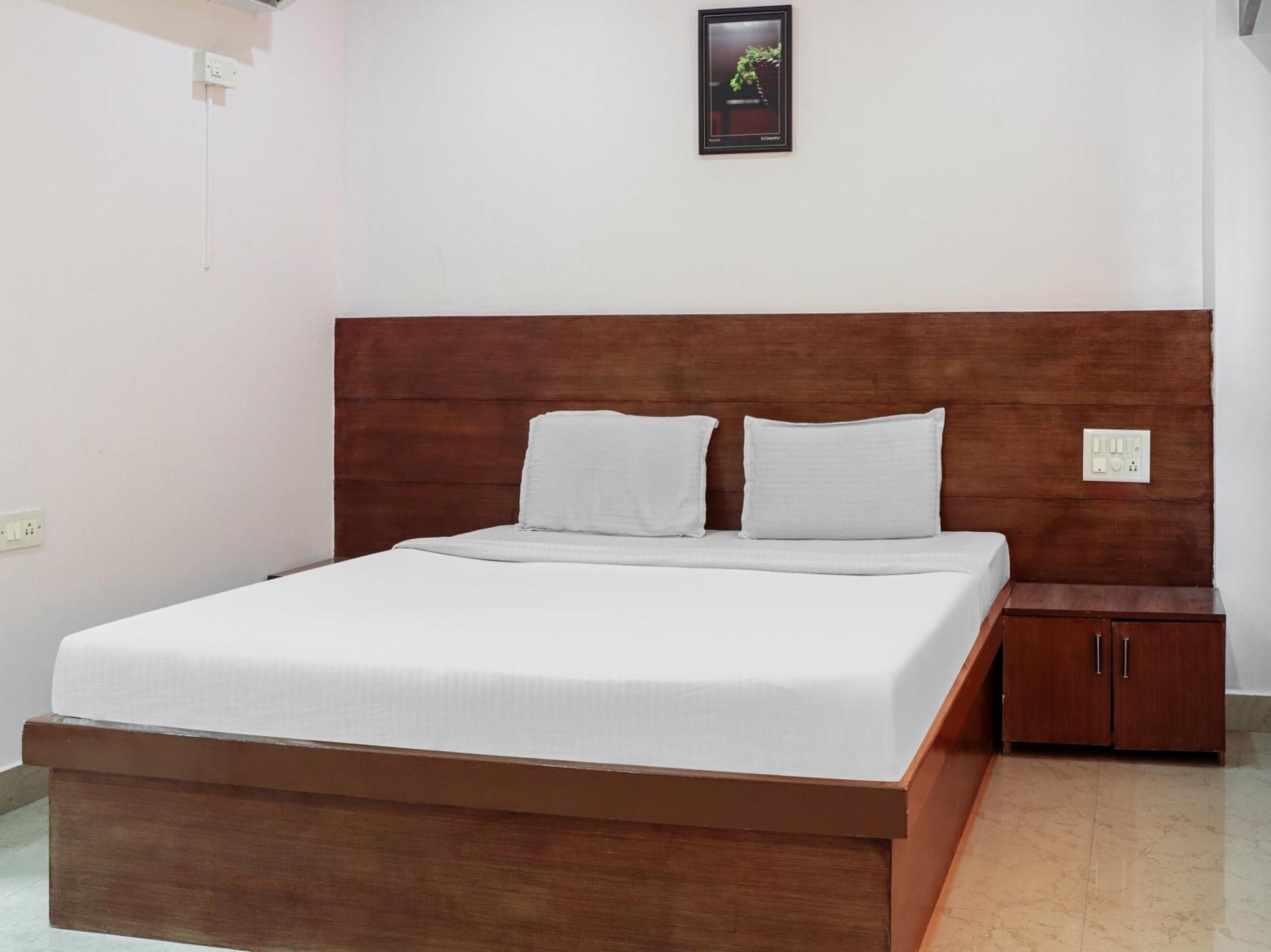 Collection O Yashaswi Comforts Hotel Mysore