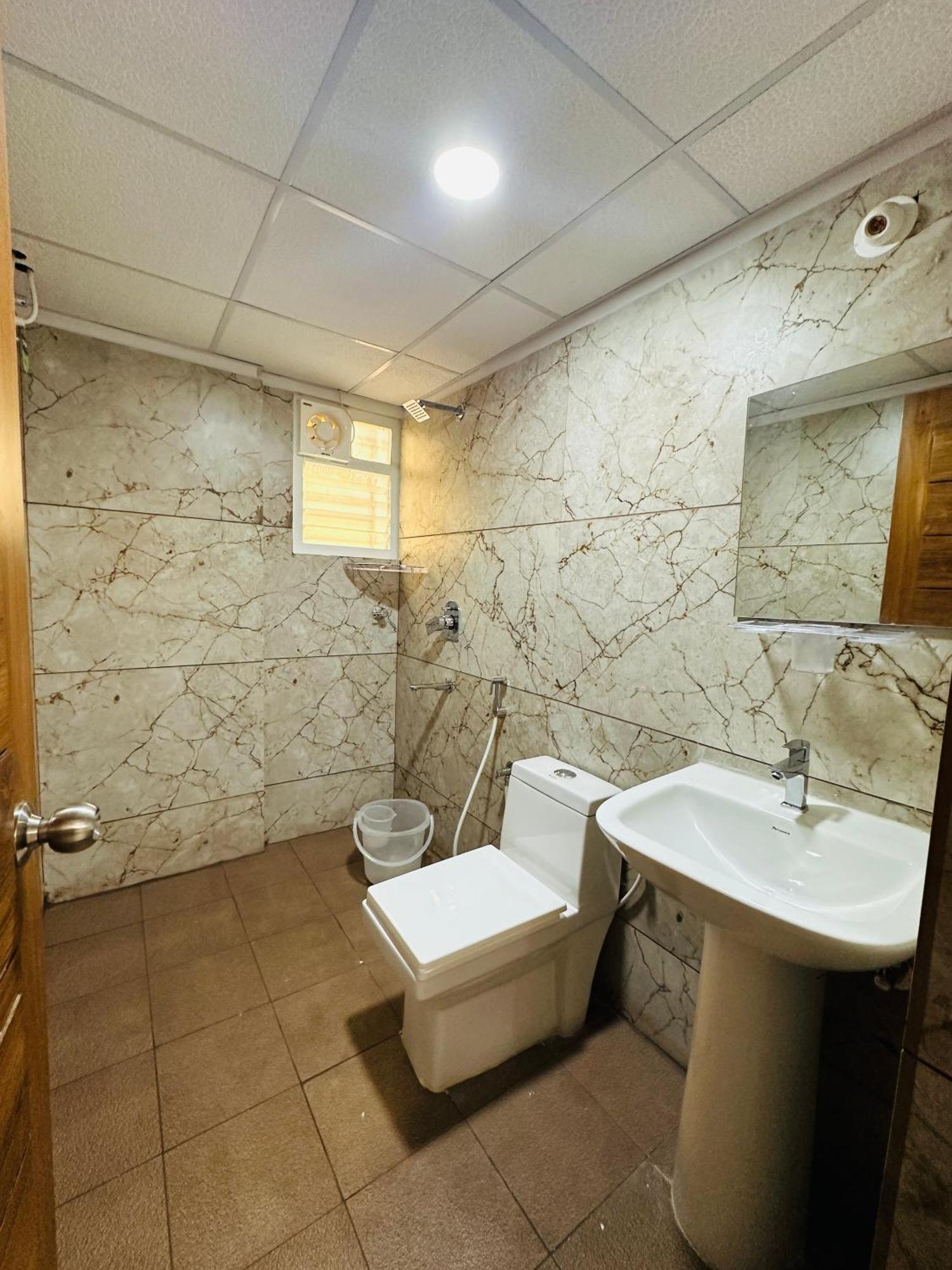 Oryx Residences - Luxury Serviced Apartment