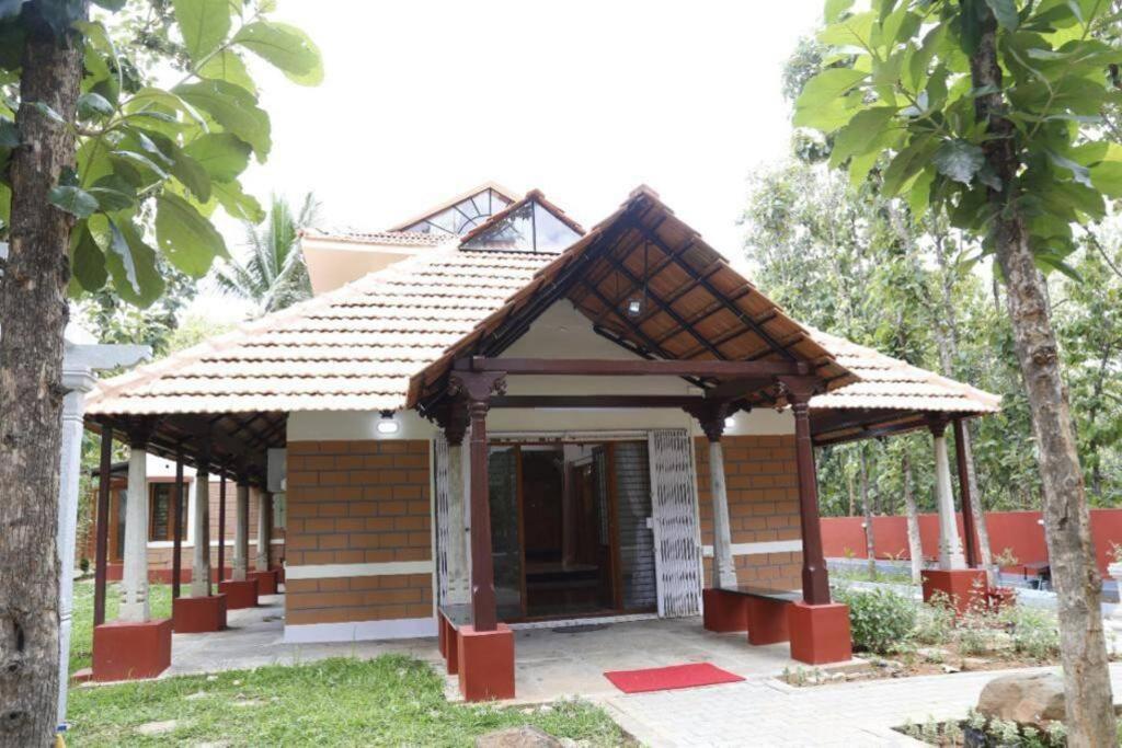 'vrindavan' In Heritage Villa *