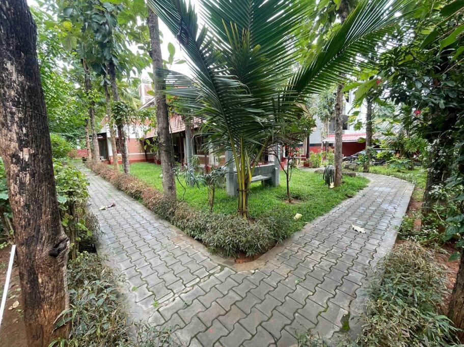 'vrindavan' In Heritage Villa *