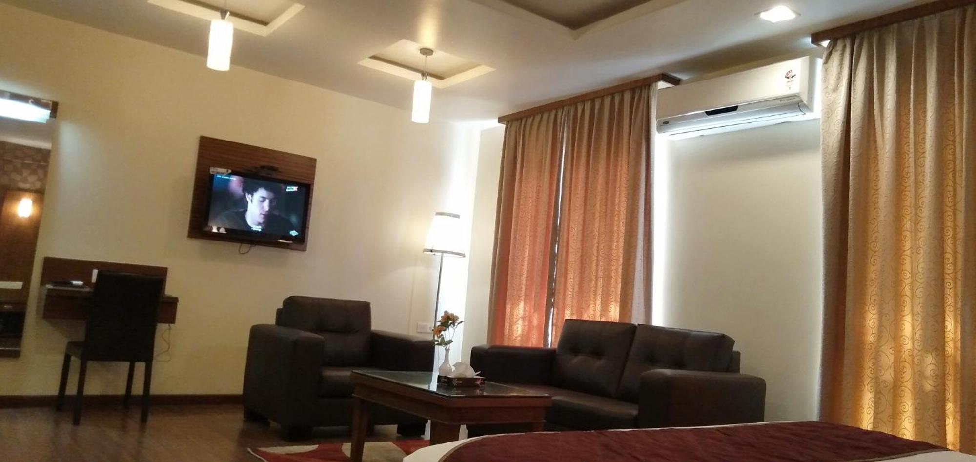 Hotel National Residency