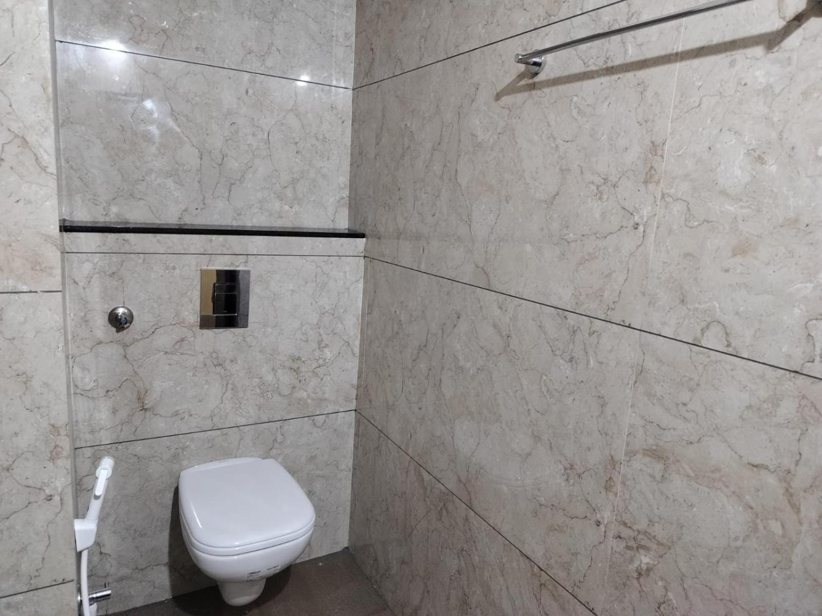 Hotel Vyshak International