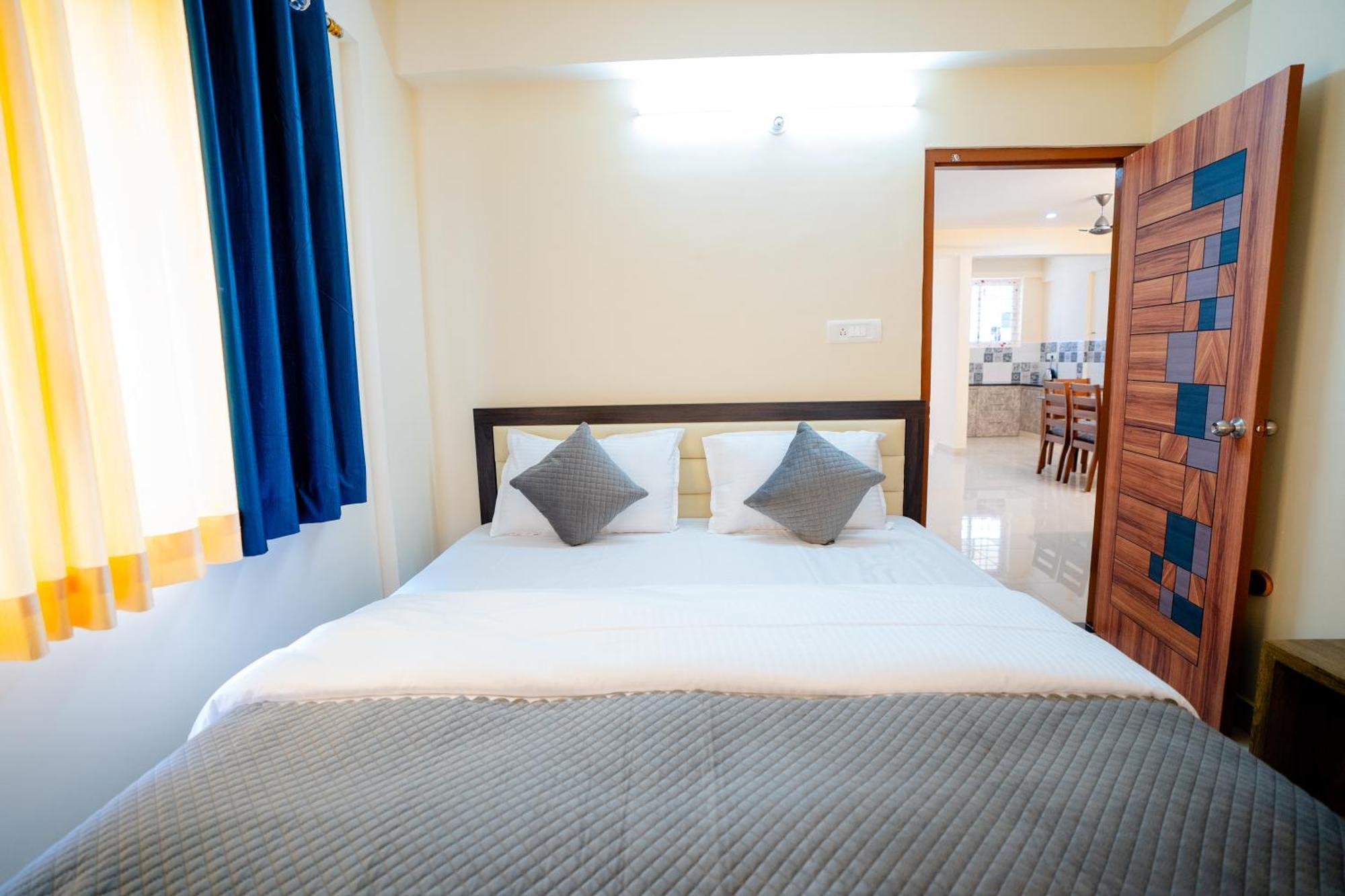 Elegance Serviced Apartment *