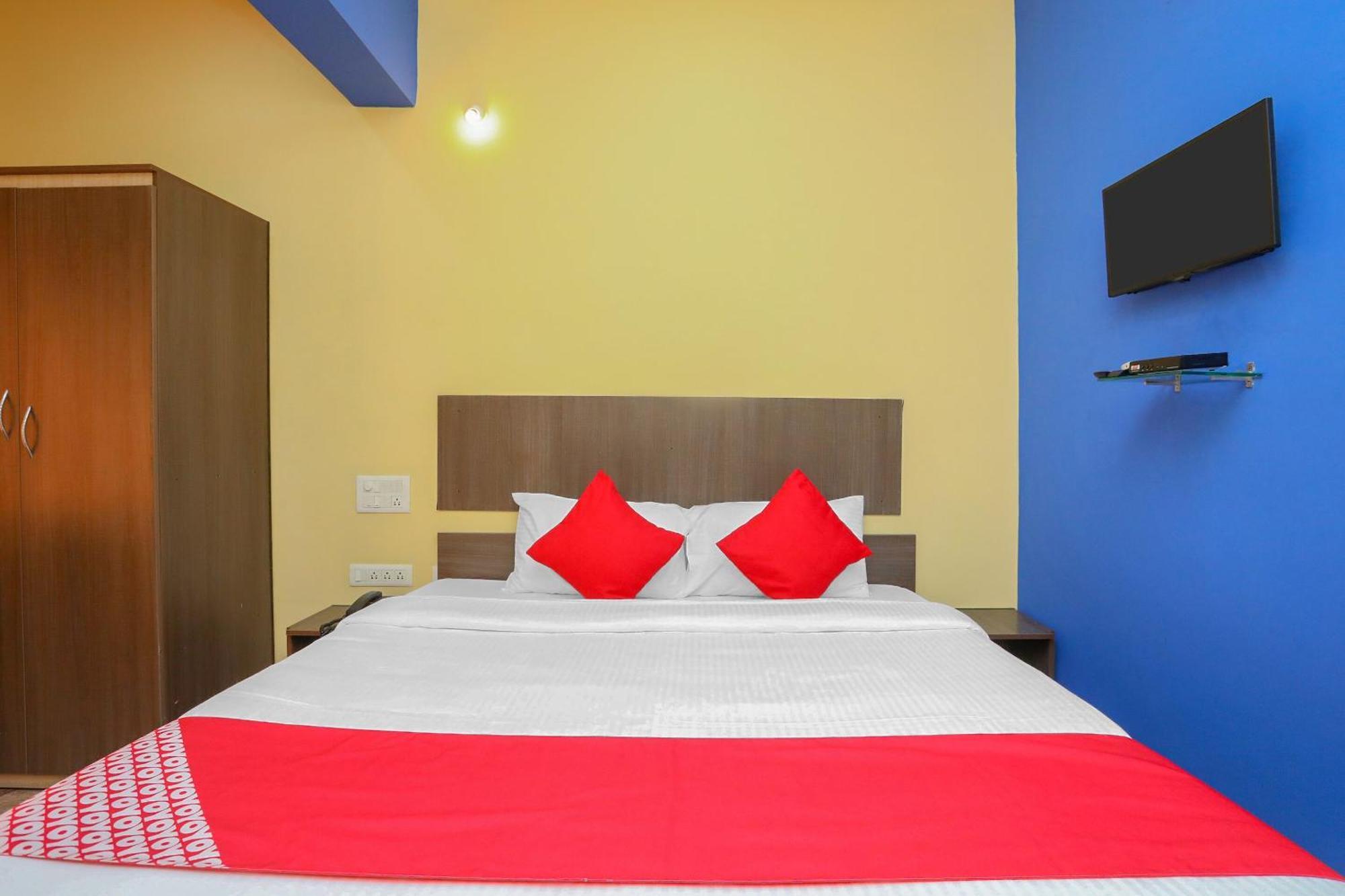 Hotel The Olive Grand