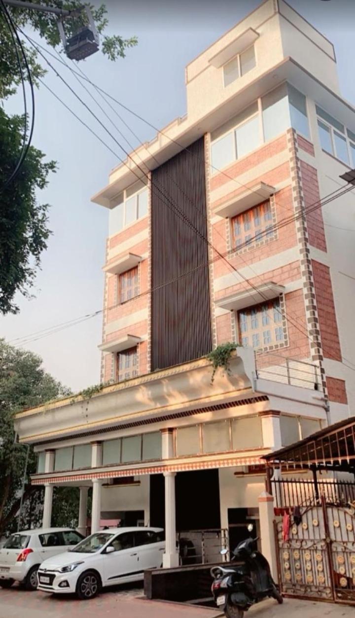 Apartment Riddhi Krish -premium Serviced *