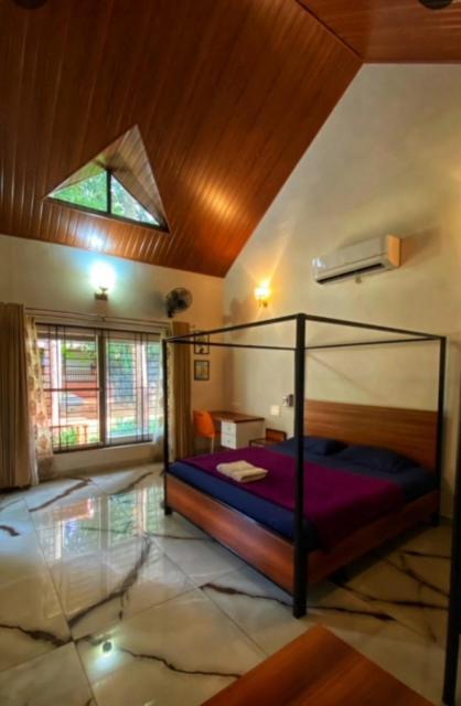 1000 Silvers -farm Villa *