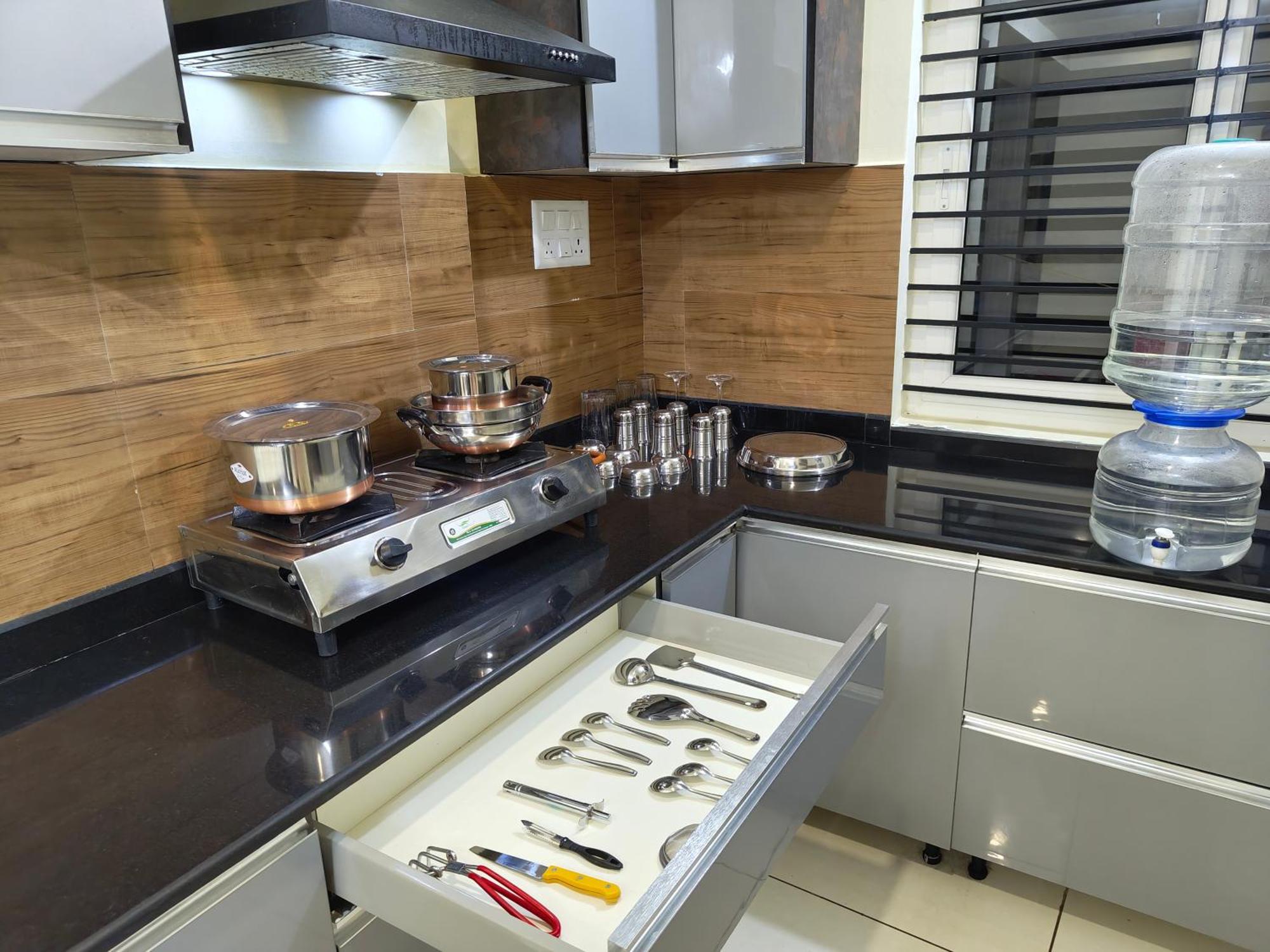 2 Bhk Ac Flat Call- 8o882-37972