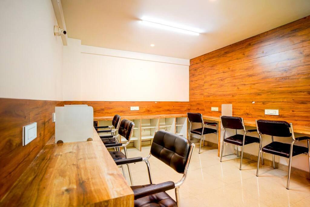 Elite Enclave - Spark - 2bhk Luxury Serviced * Mysore