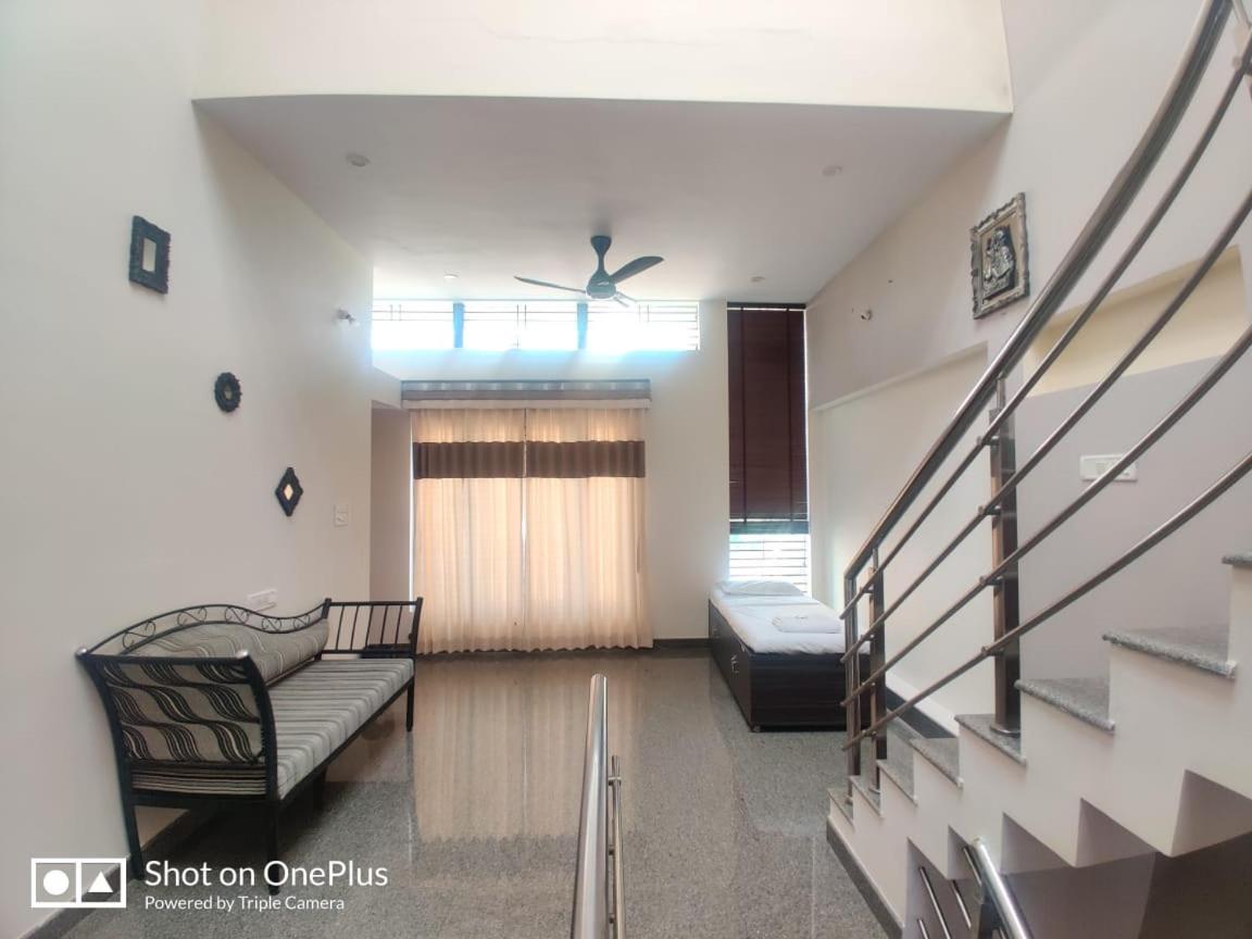 Nandan Villa