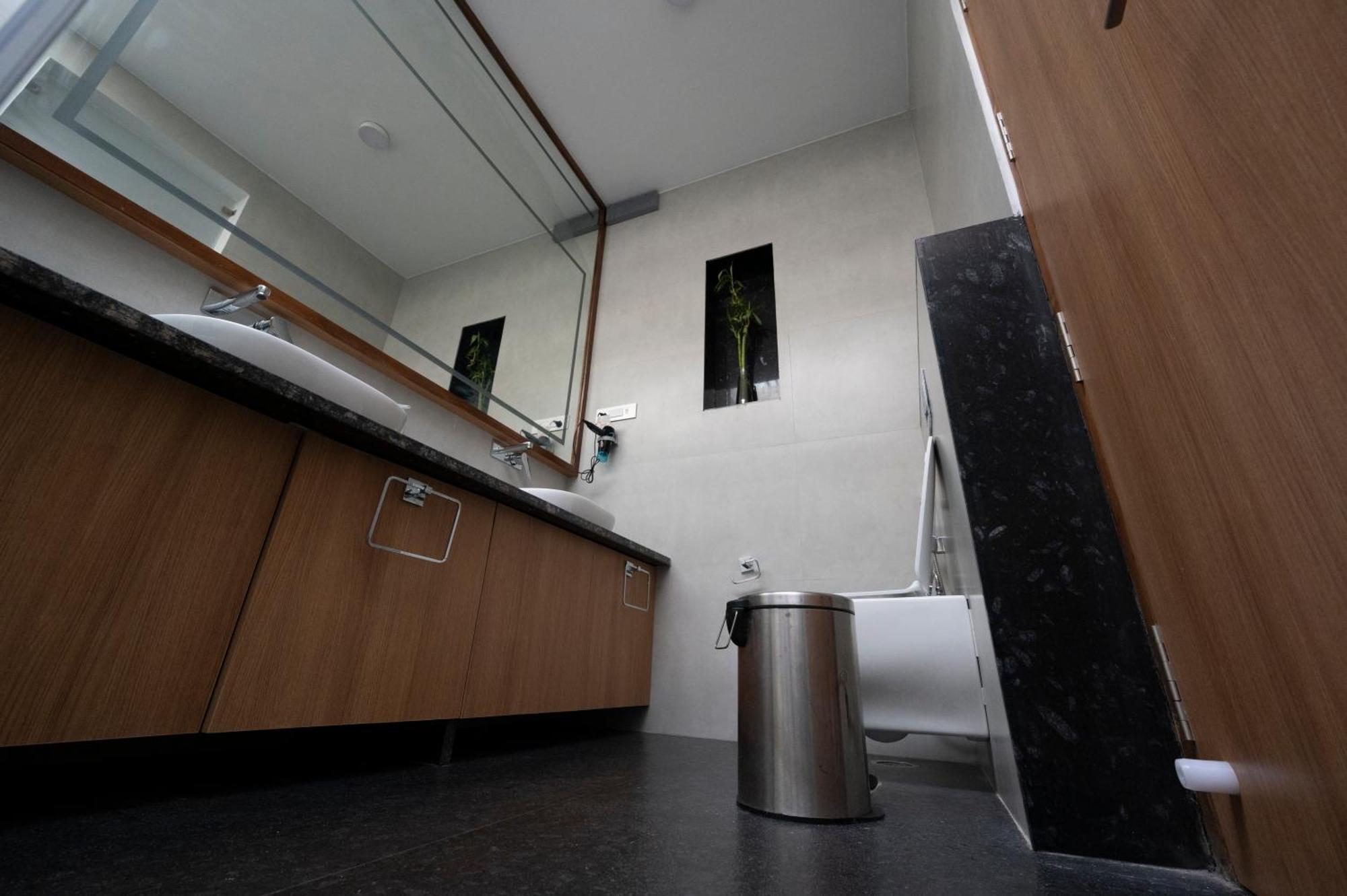 Villa S R Private