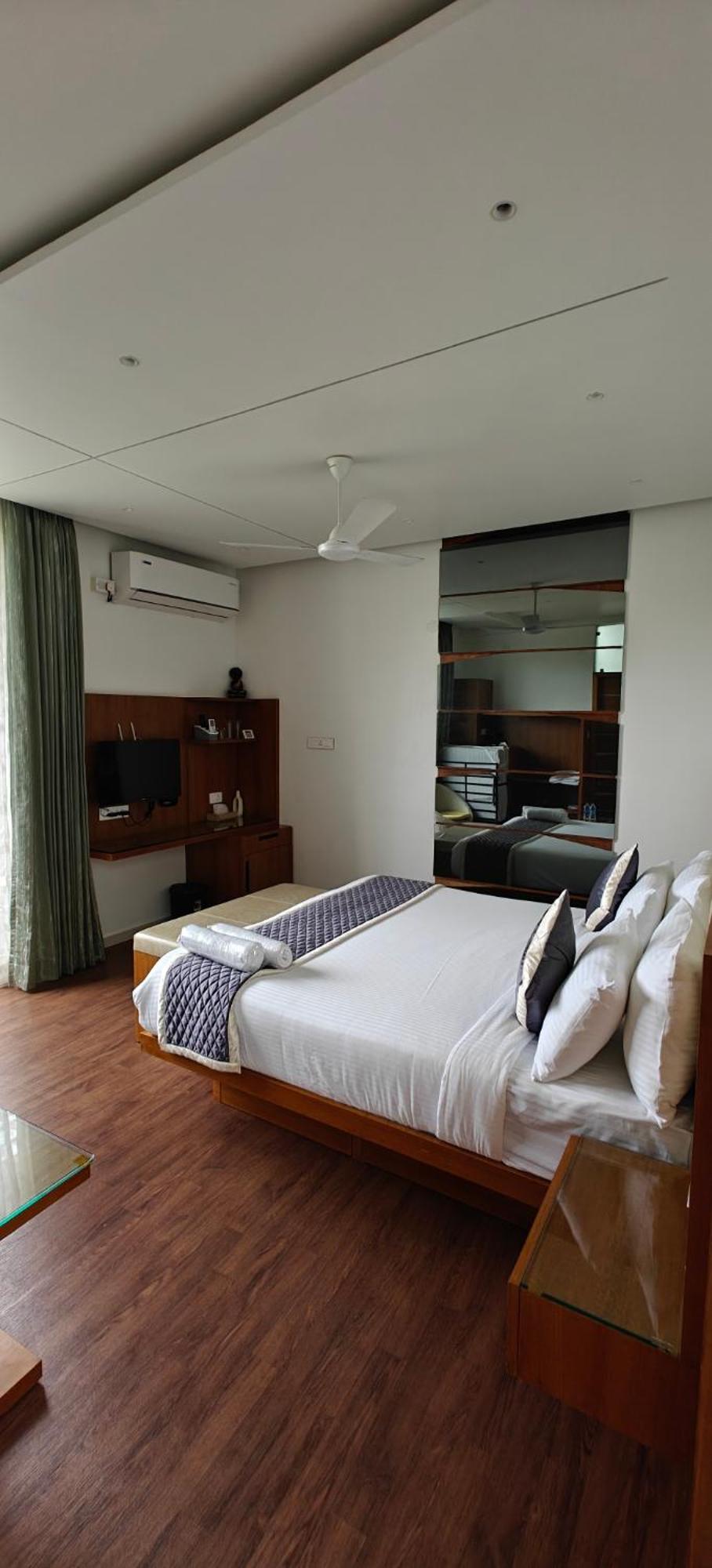 S R Private Villa